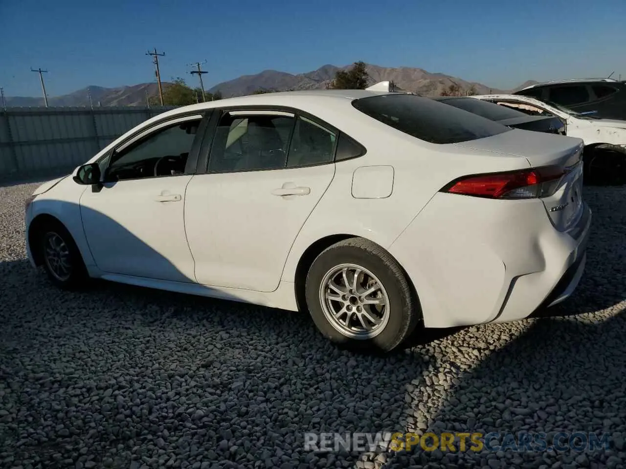 2 Photograph of a damaged car JTDEAMDE9NJ038988 TOYOTA COROLLA 2022