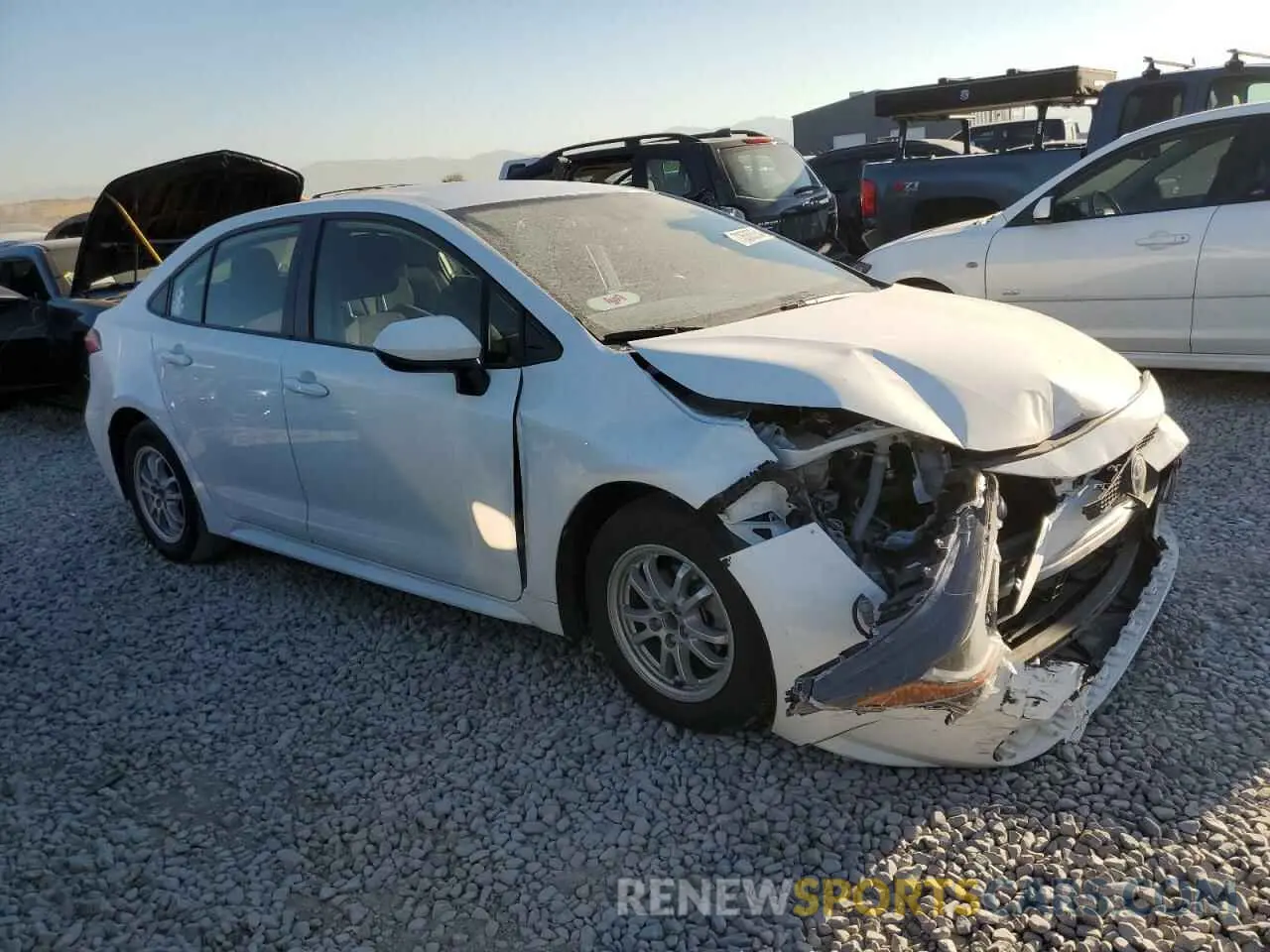 4 Photograph of a damaged car JTDEAMDE9NJ038988 TOYOTA COROLLA 2022