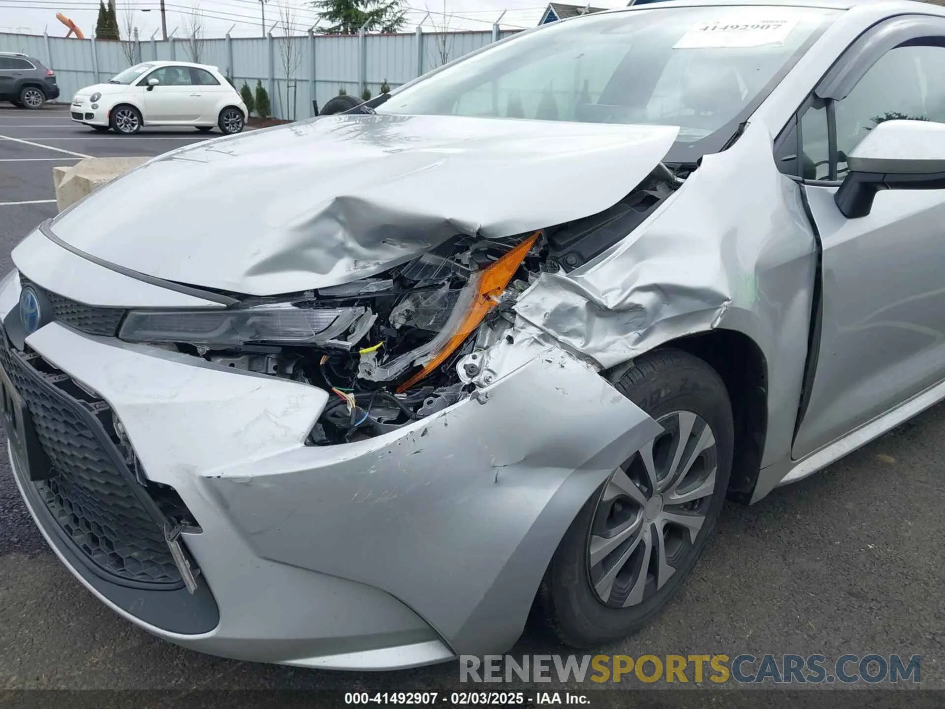 6 Photograph of a damaged car JTDEAMDE9NJ042023 TOYOTA COROLLA 2022