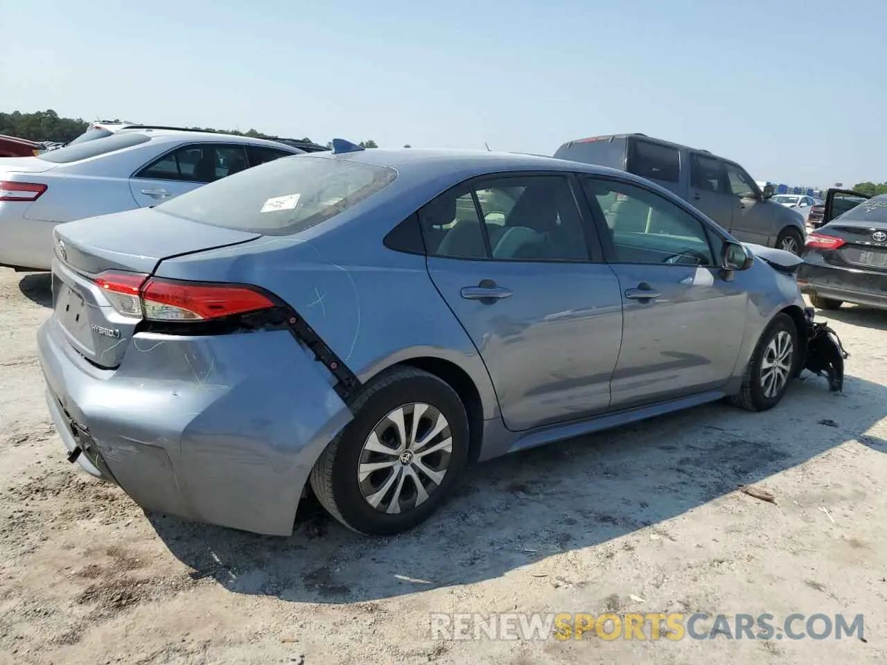 3 Photograph of a damaged car JTDEAMDE9NJ045813 TOYOTA COROLLA 2022