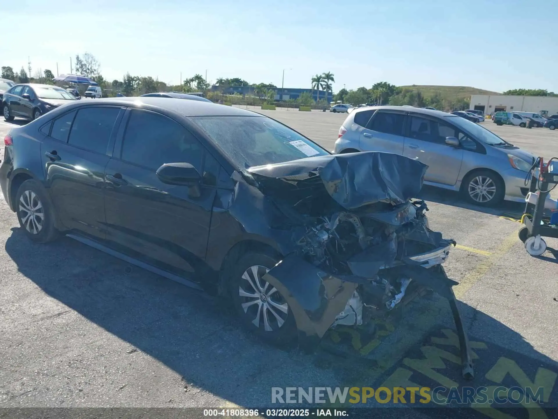 1 Photograph of a damaged car JTDEAMDE9NJ049862 TOYOTA COROLLA 2022