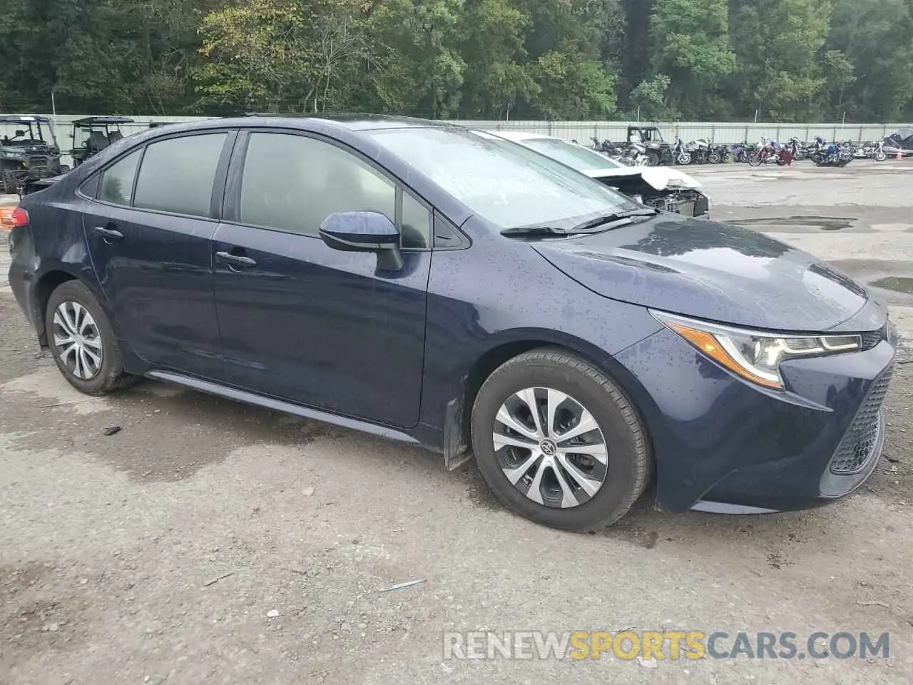 4 Photograph of a damaged car JTDEAMDE9NJ060084 TOYOTA COROLLA 2022