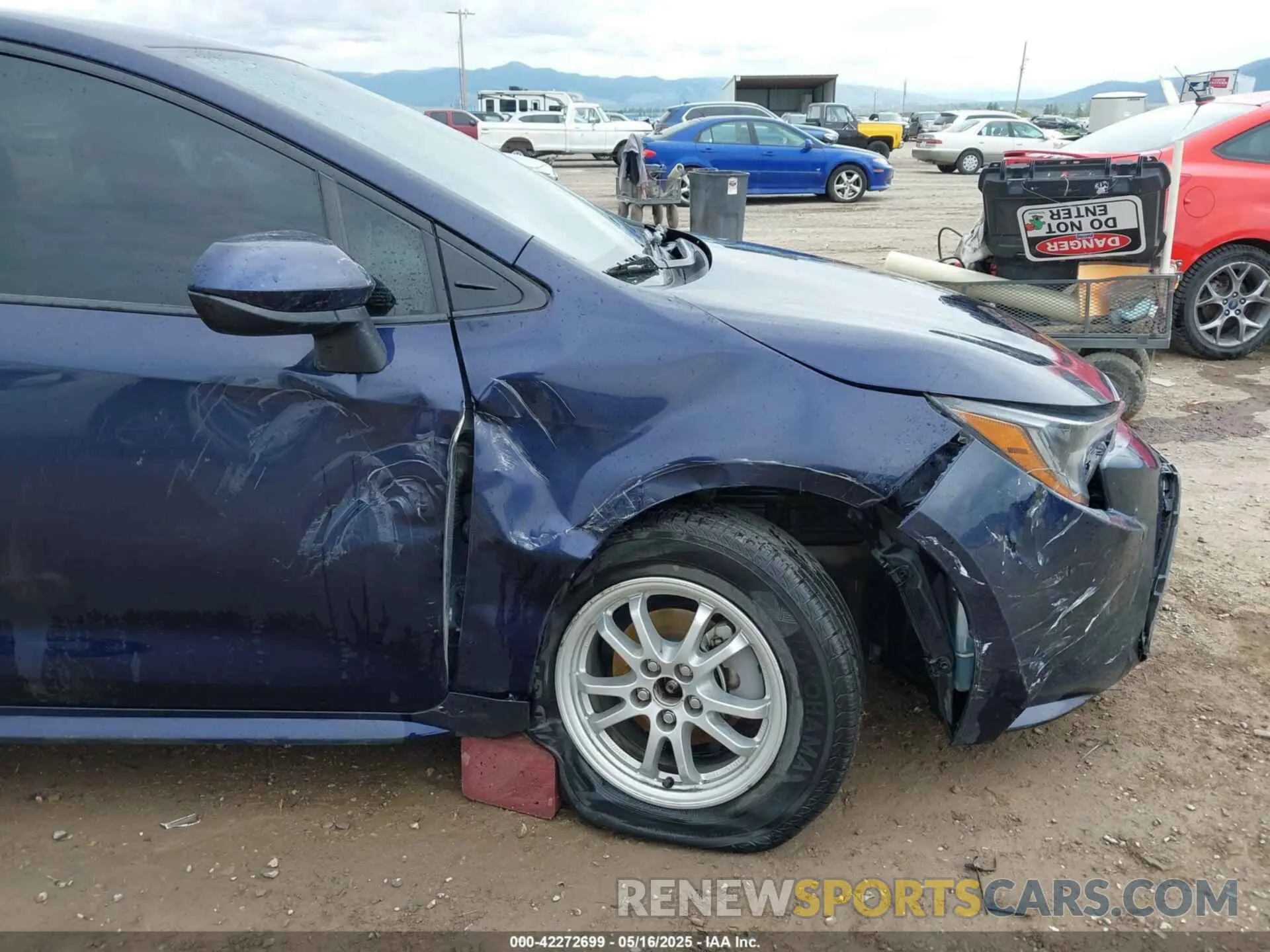 6 Photograph of a damaged car JTDEAMDE9NJ062269 TOYOTA COROLLA 2022