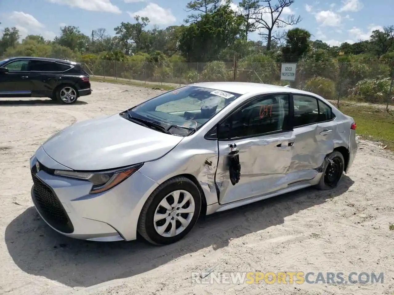 9 Photograph of a damaged car JTDEPMAE0N3016028 TOYOTA COROLLA 2022