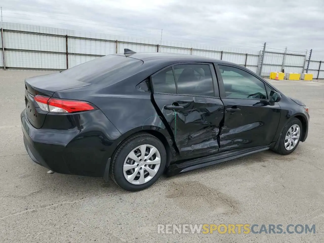 3 Photograph of a damaged car JTDEPMAE0NJ227614 TOYOTA COROLLA 2022