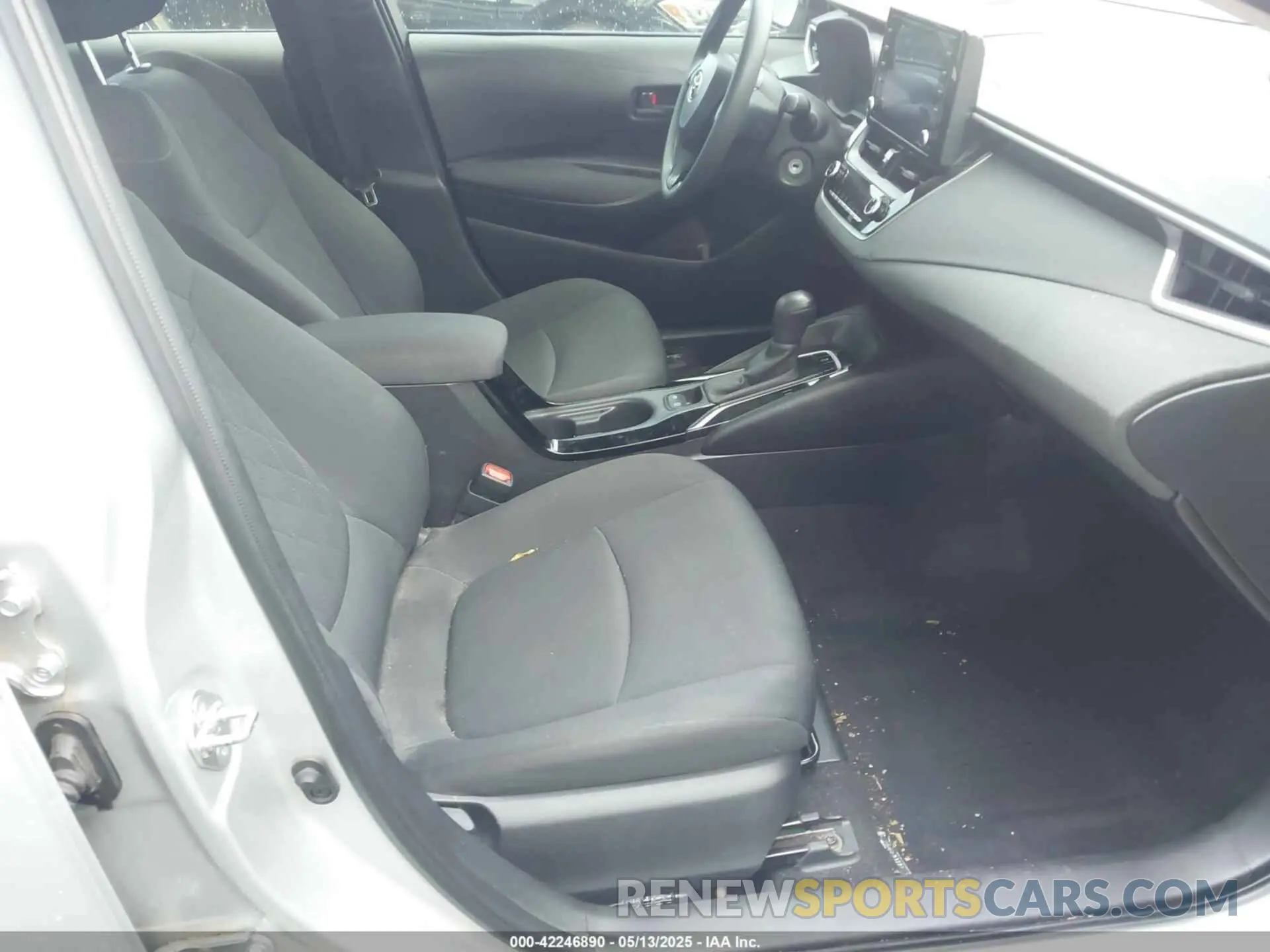 5 Photograph of a damaged car JTDEPMAE1N3014921 TOYOTA COROLLA 2022