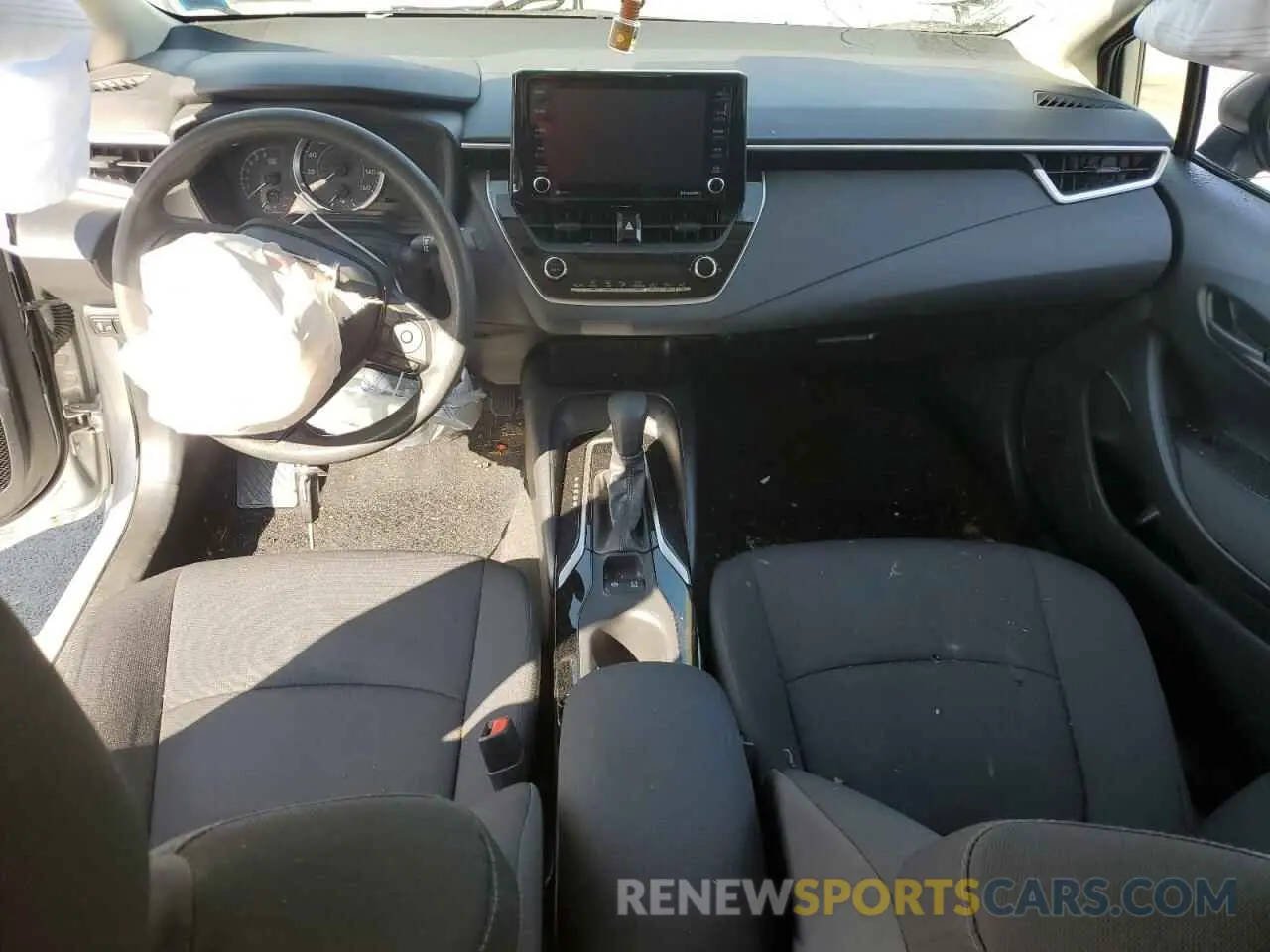 8 Photograph of a damaged car JTDEPMAE1N3028981 TOYOTA COROLLA 2022