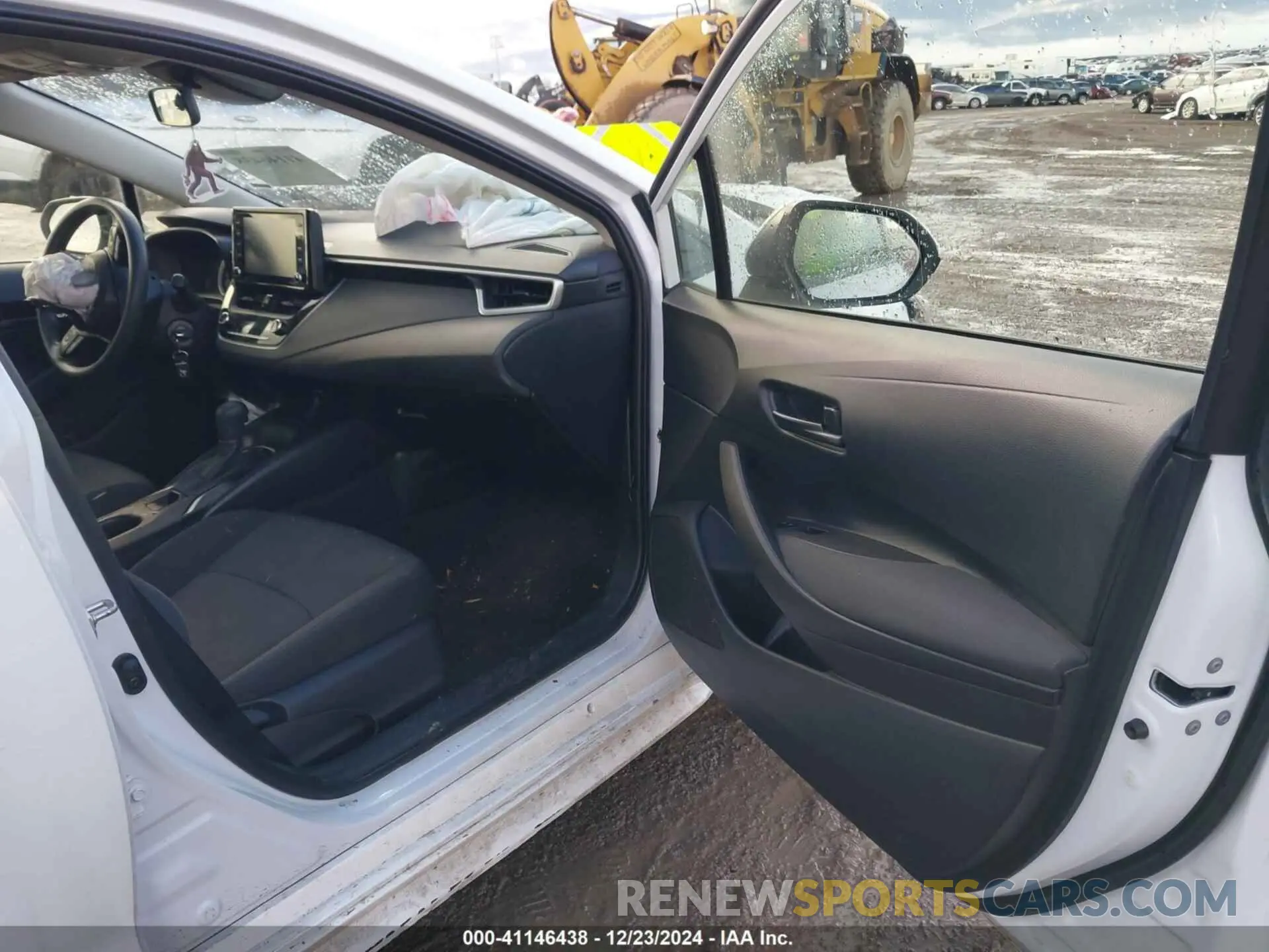 5 Photograph of a damaged car JTDEPMAE2N3020162 TOYOTA COROLLA 2022