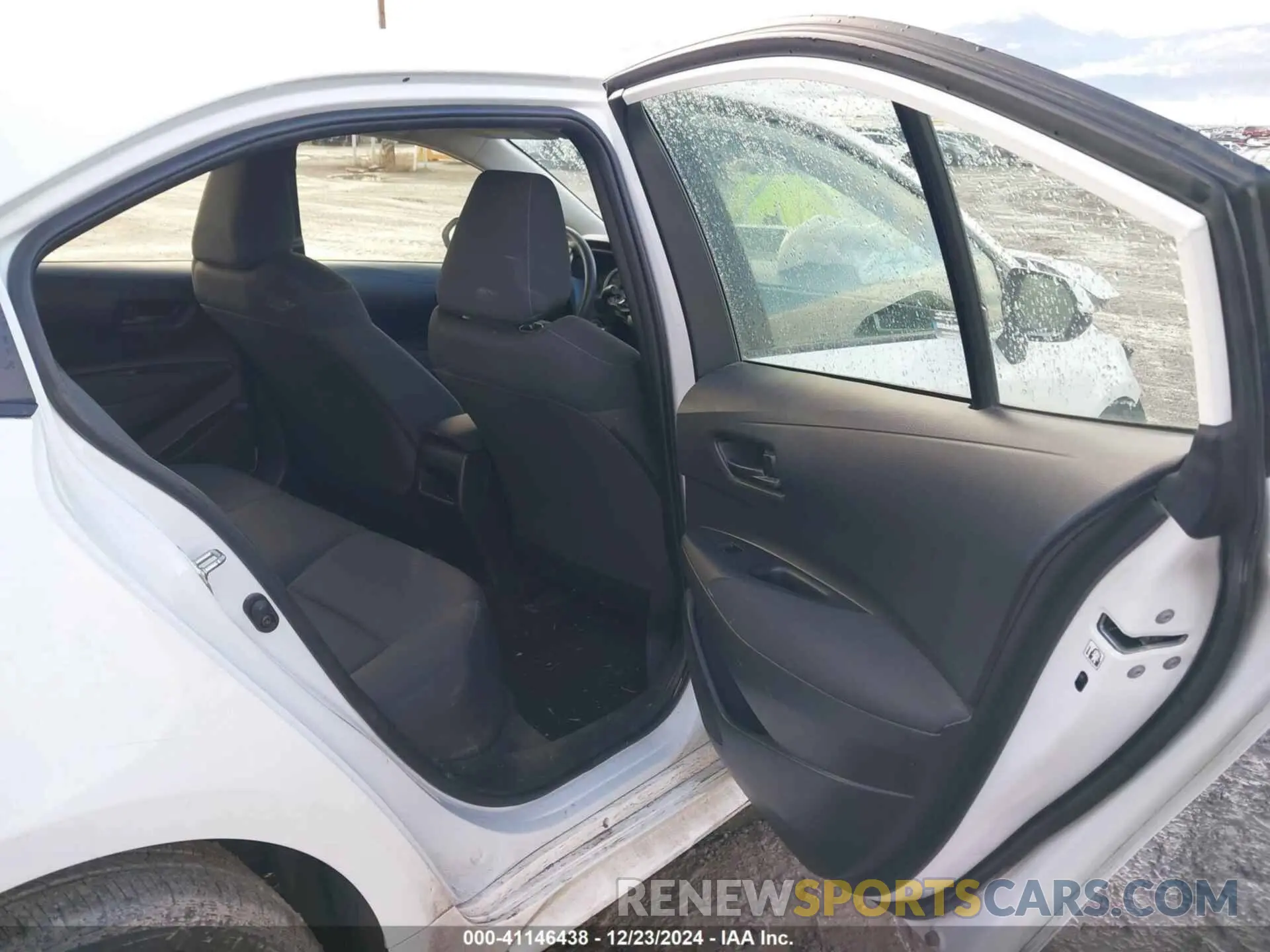 8 Photograph of a damaged car JTDEPMAE2N3020162 TOYOTA COROLLA 2022