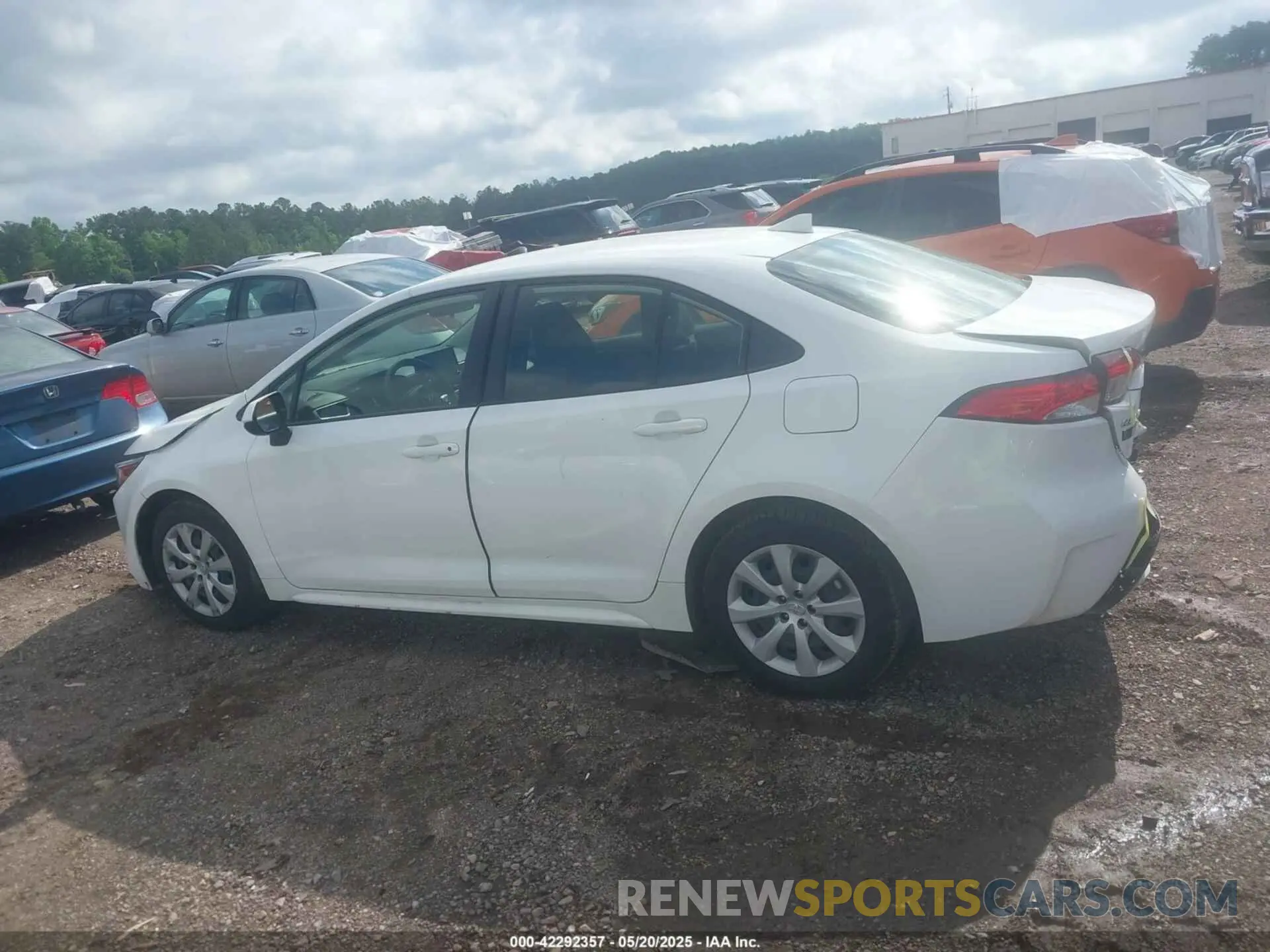 14 Photograph of a damaged car JTDEPMAE2N3022672 TOYOTA COROLLA 2022