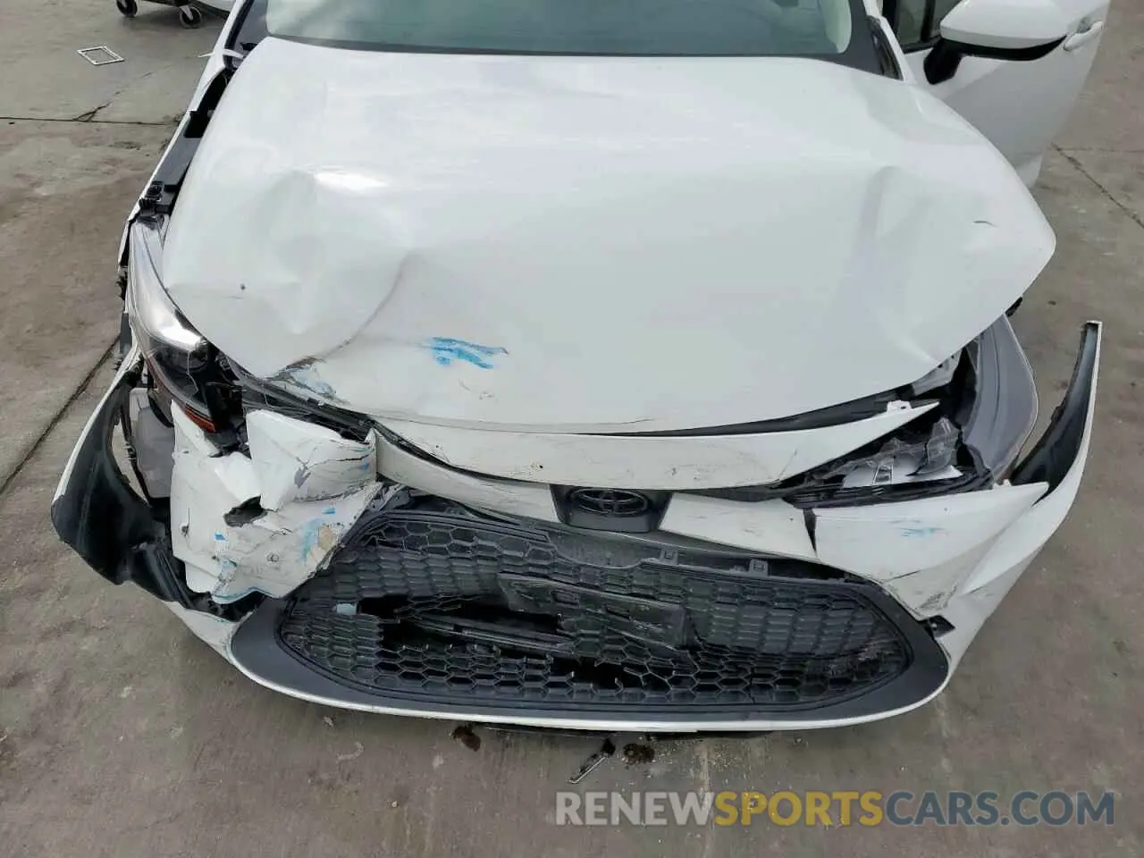 13 Photograph of a damaged car JTDEPMAE2N3025975 TOYOTA COROLLA 2022
