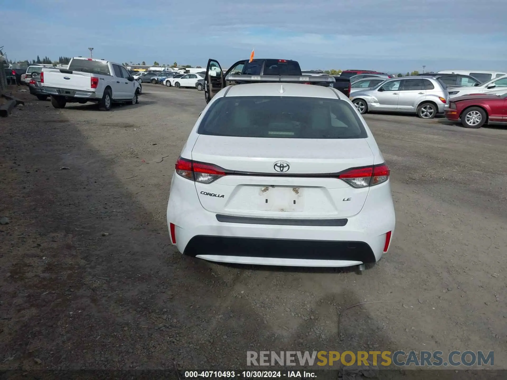 17 Photograph of a damaged car JTDEPMAE2N3026737 TOYOTA COROLLA 2022