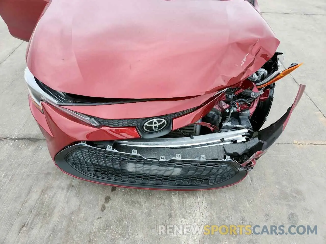 11 Photograph of a damaged car JTDEPMAE2NJ204903 TOYOTA COROLLA 2022