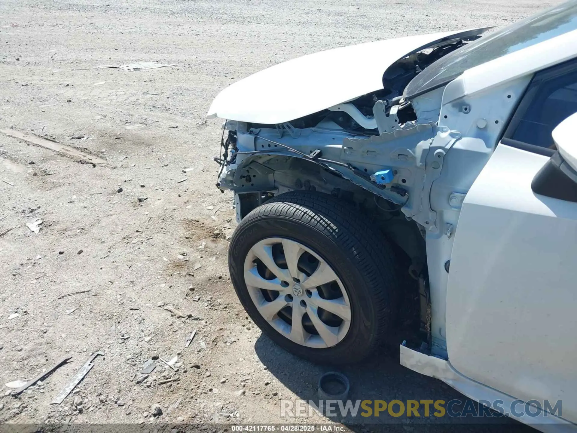6 Photograph of a damaged car JTDEPMAE2NJ209132 TOYOTA COROLLA 2022