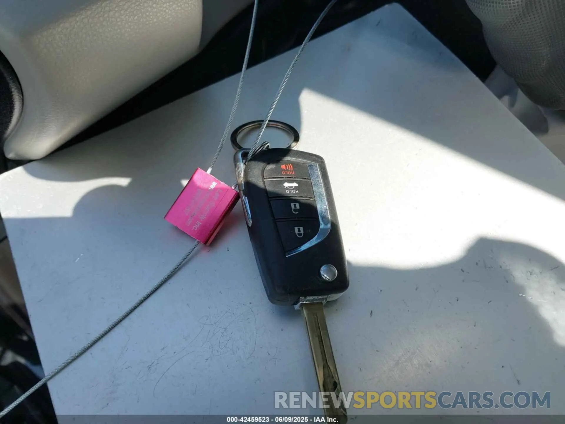 11 Photograph of a damaged car JTDEPMAE2NJ209261 TOYOTA COROLLA 2022