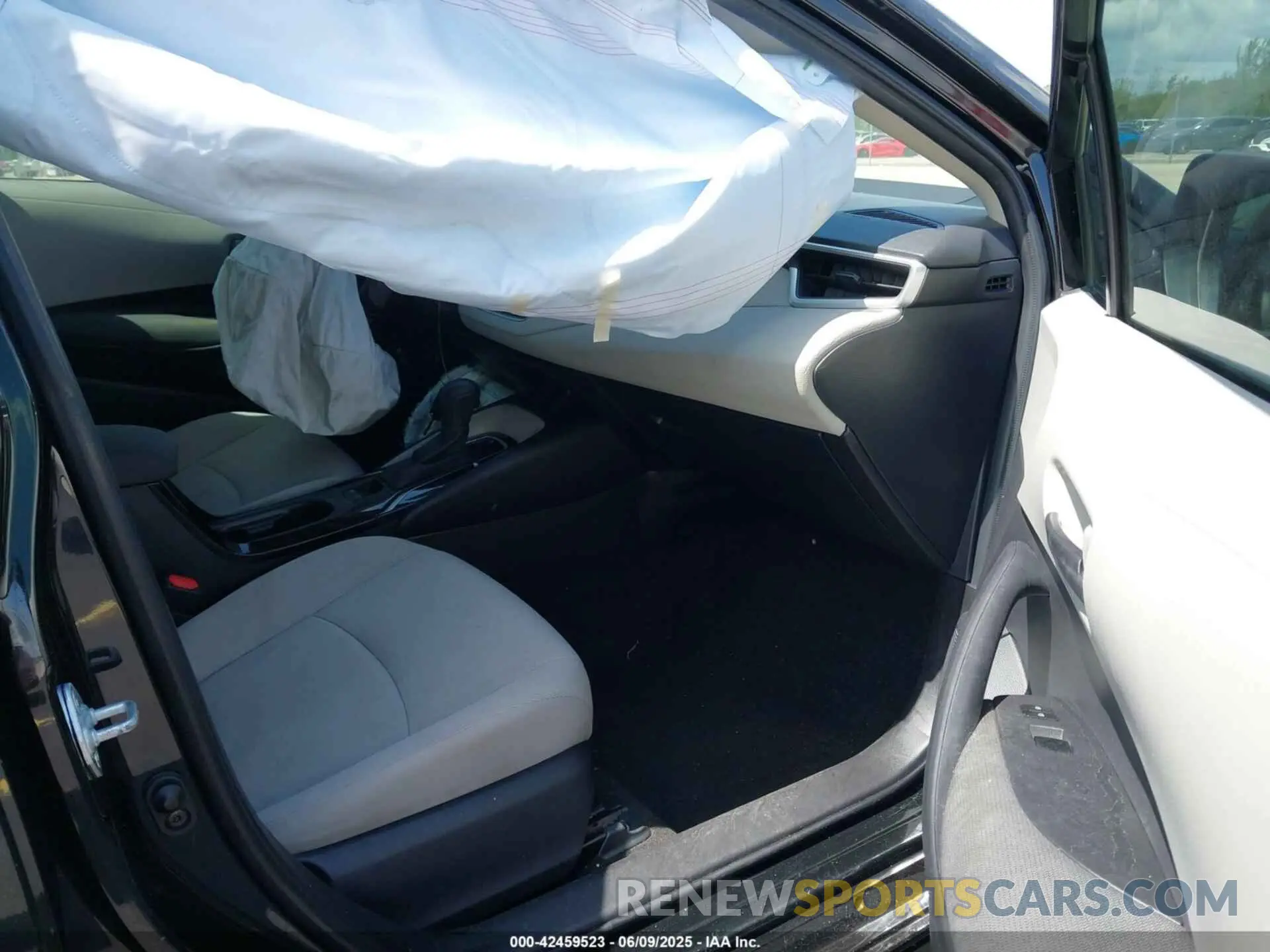 5 Photograph of a damaged car JTDEPMAE2NJ209261 TOYOTA COROLLA 2022