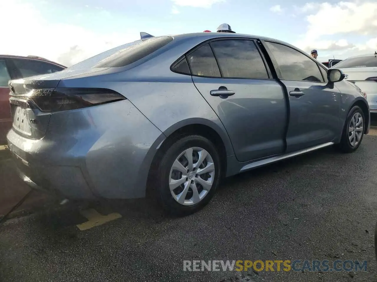 3 Photograph of a damaged car JTDEPMAE2NJ213889 TOYOTA COROLLA 2022
