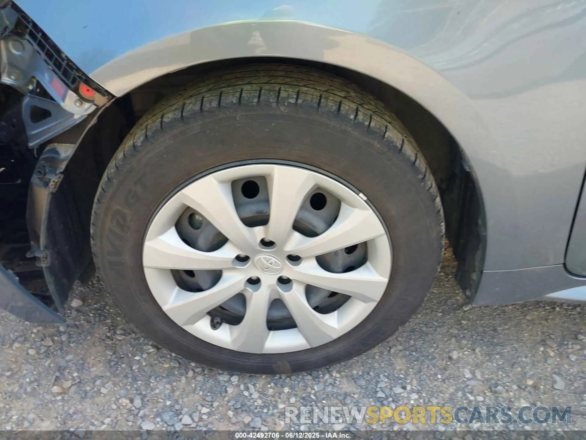 12 Photograph of a damaged car JTDEPMAE2NJ221443 TOYOTA COROLLA 2022