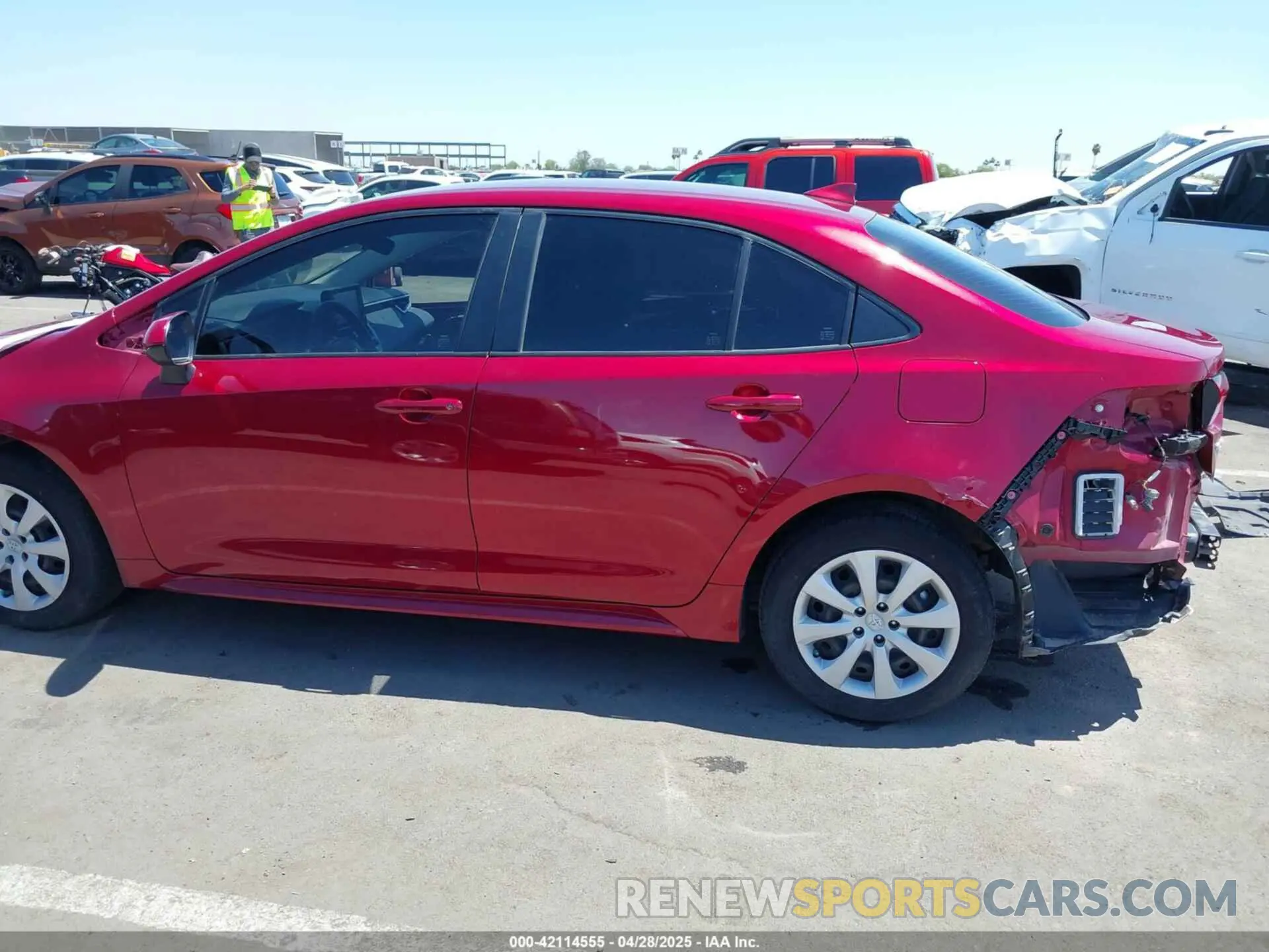 15 Photograph of a damaged car JTDEPMAE2NJ227291 TOYOTA COROLLA 2022