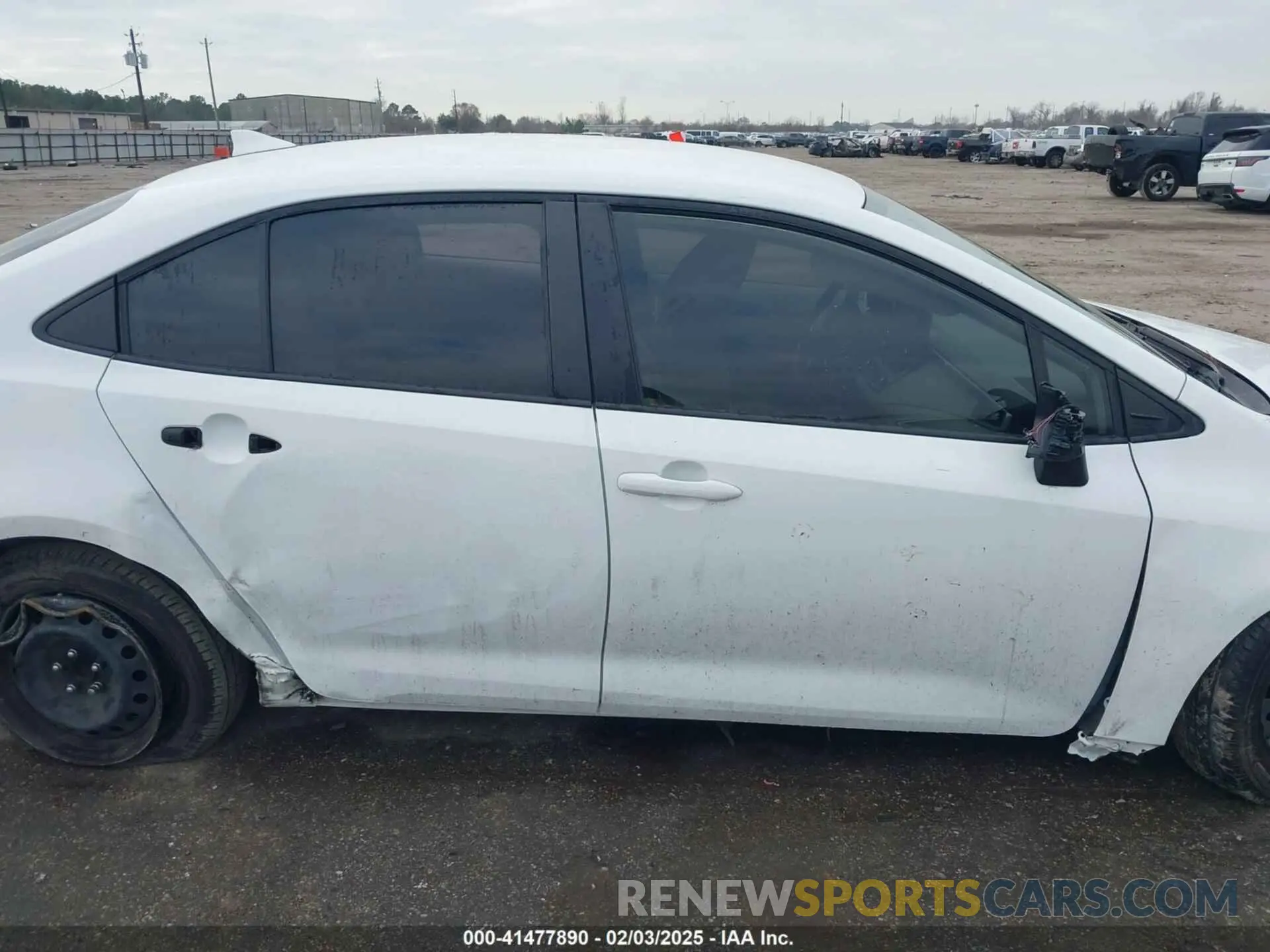 13 Photograph of a damaged car JTDEPMAE3N3005878 TOYOTA COROLLA 2022