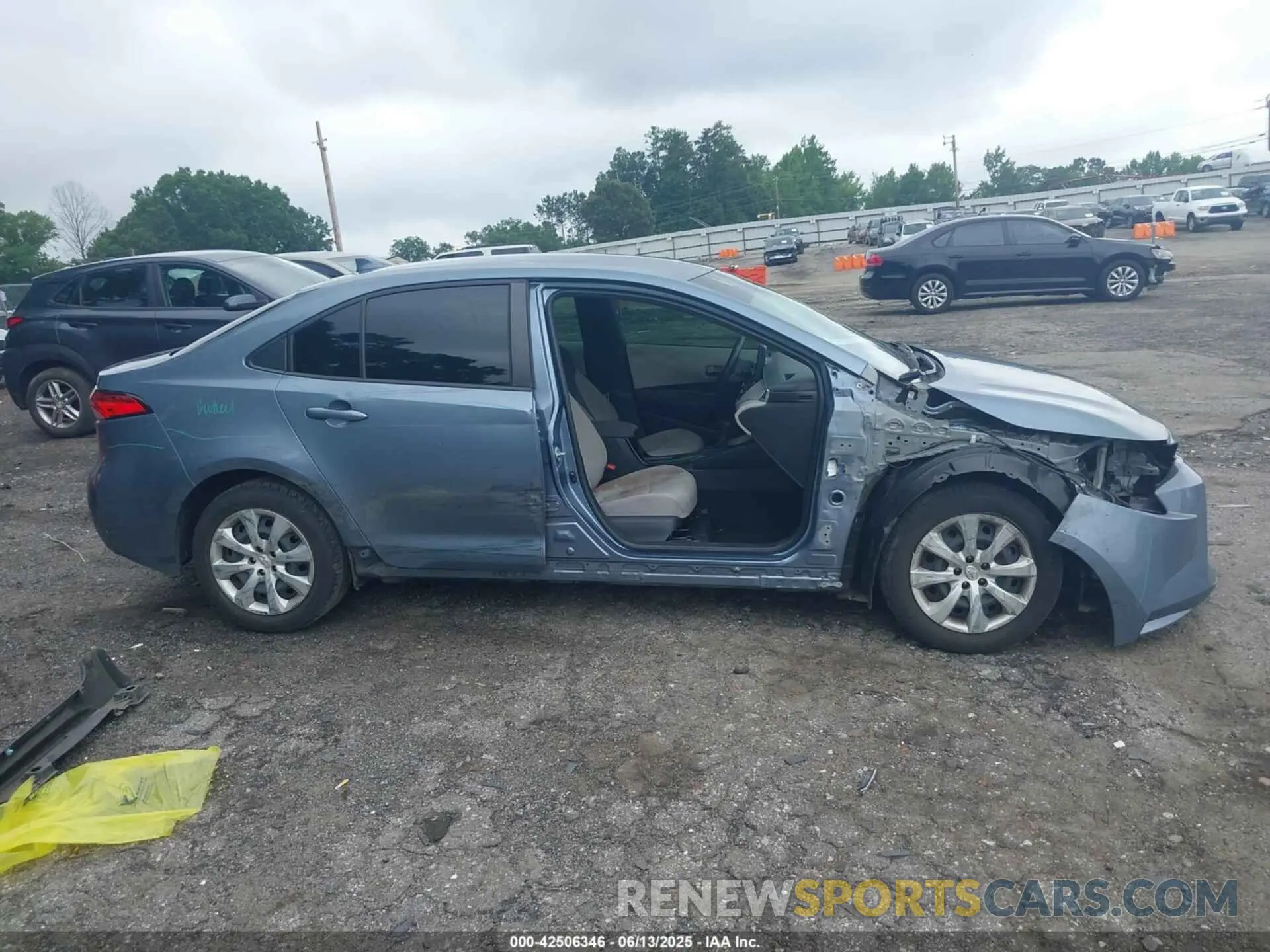 14 Photograph of a damaged car JTDEPMAE3N3012507 TOYOTA COROLLA 2022