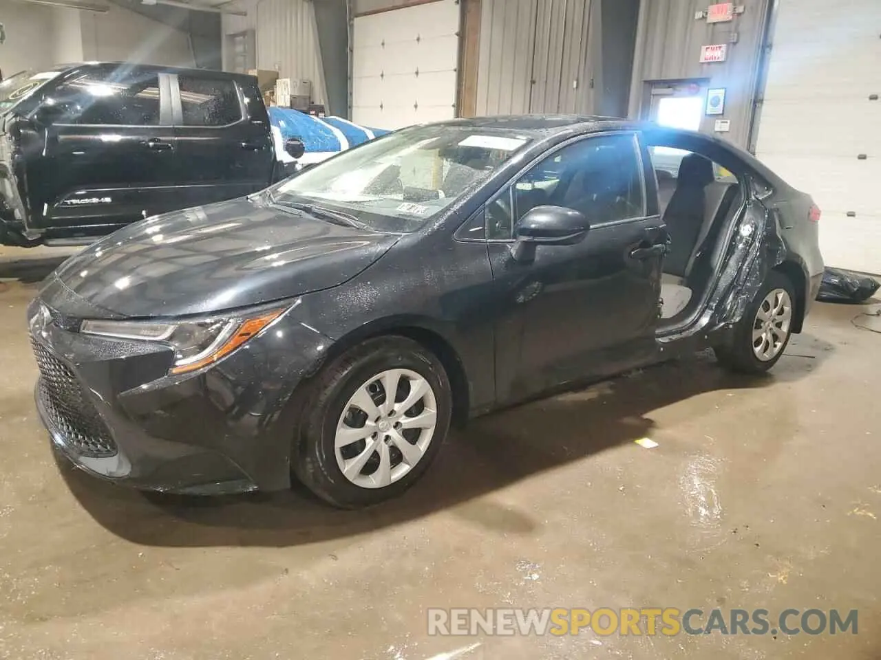 1 Photograph of a damaged car JTDEPMAE3NJ211682 TOYOTA COROLLA 2022