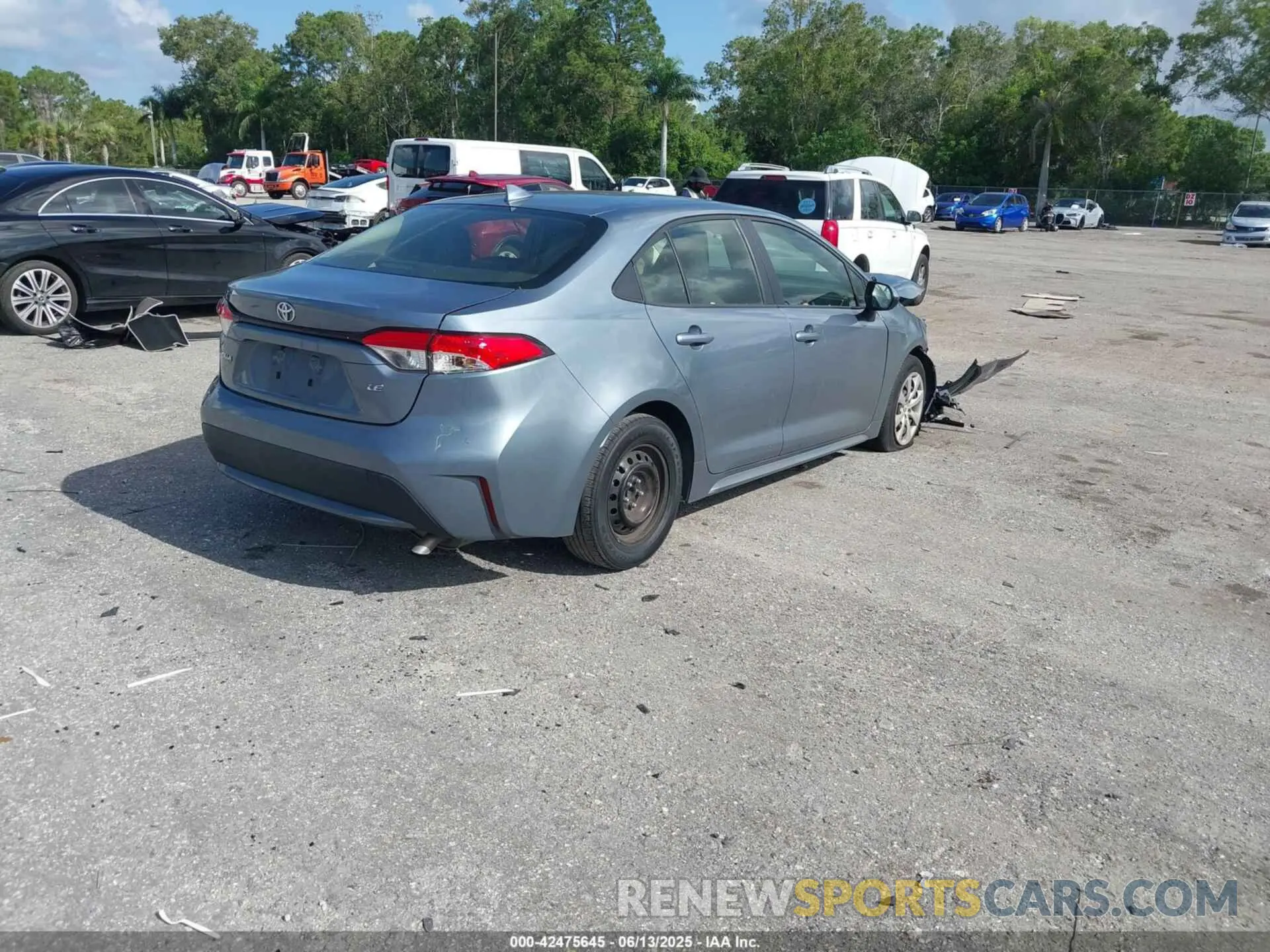 4 Photograph of a damaged car JTDEPMAE4N3000995 TOYOTA COROLLA 2022