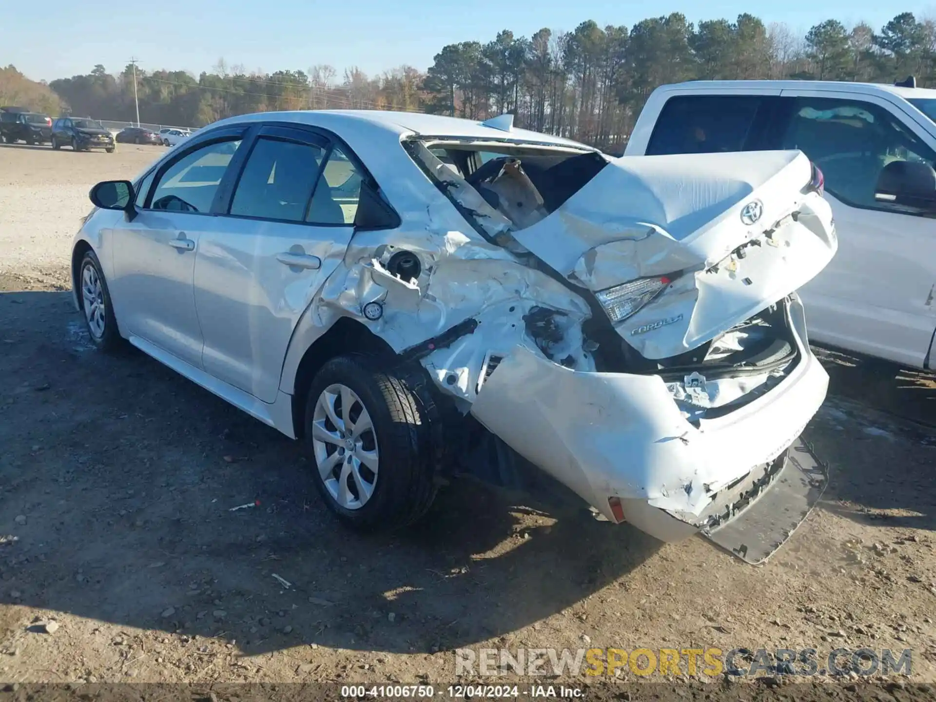 3 Photograph of a damaged car JTDEPMAE4N3004075 TOYOTA COROLLA 2022