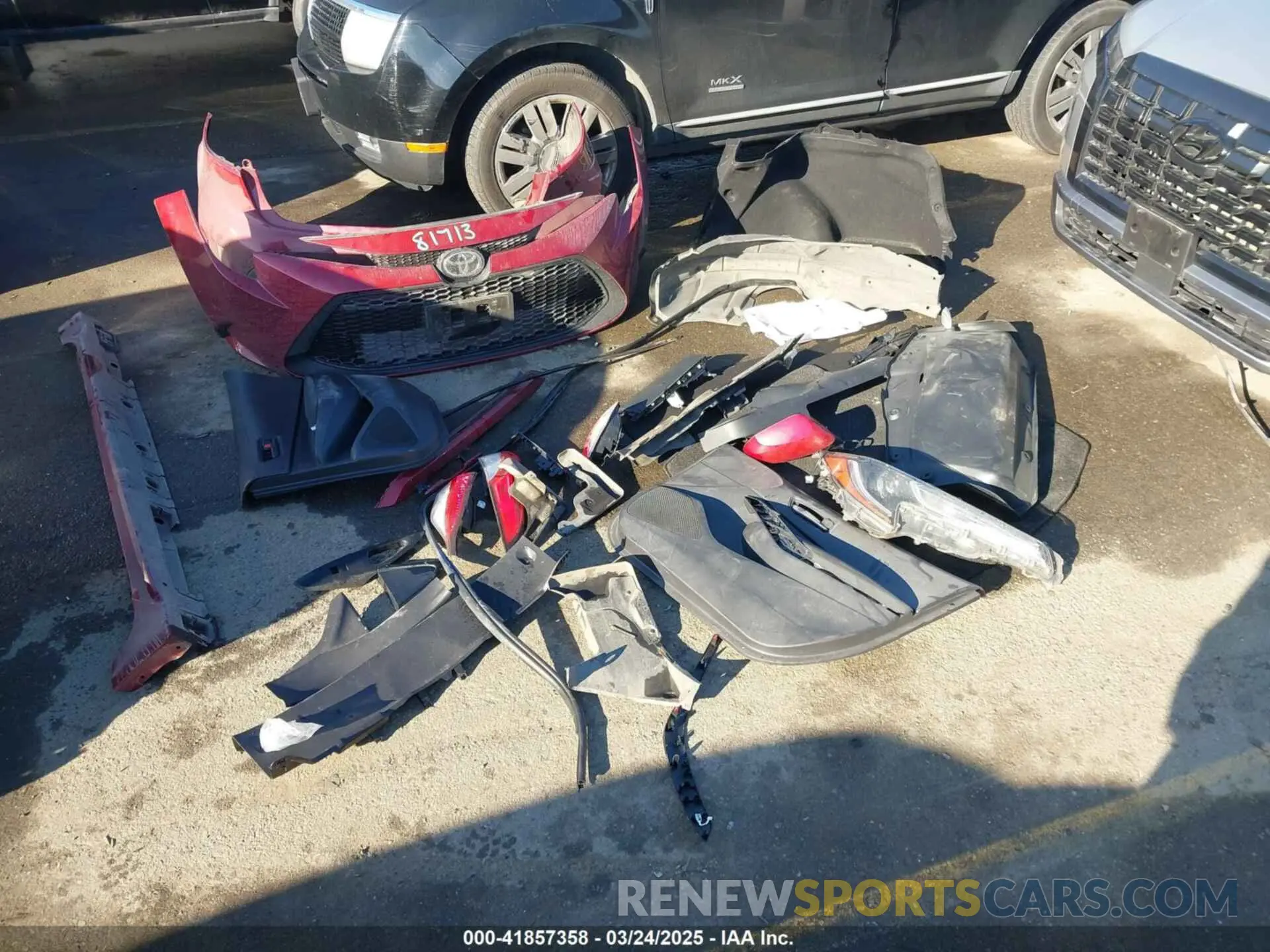 12 Photograph of a damaged car JTDEPMAE4NJ203719 TOYOTA COROLLA 2022