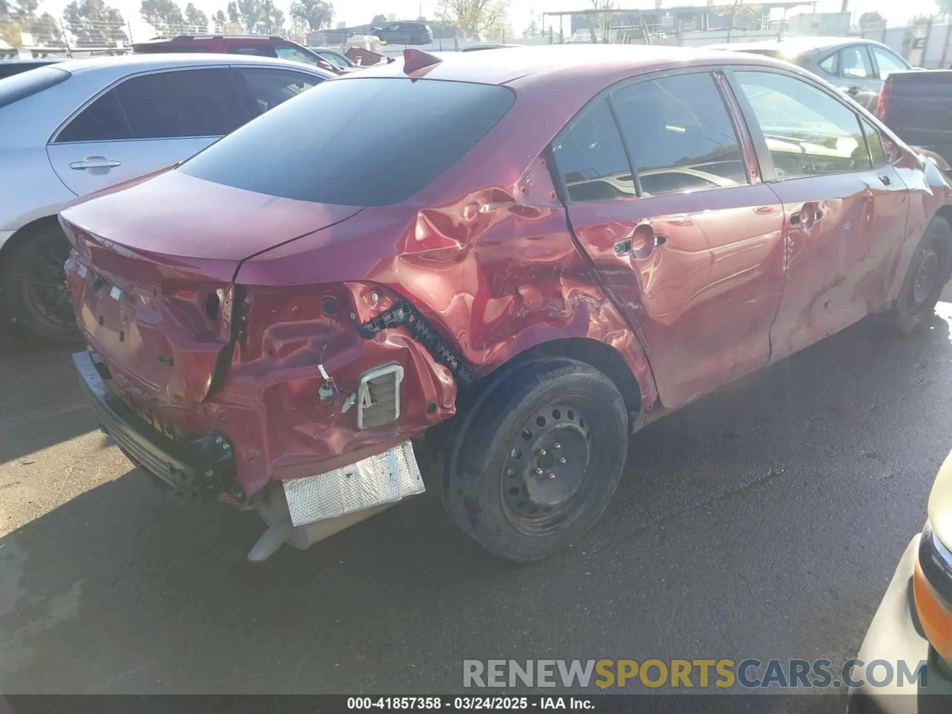 19 Photograph of a damaged car JTDEPMAE4NJ203719 TOYOTA COROLLA 2022