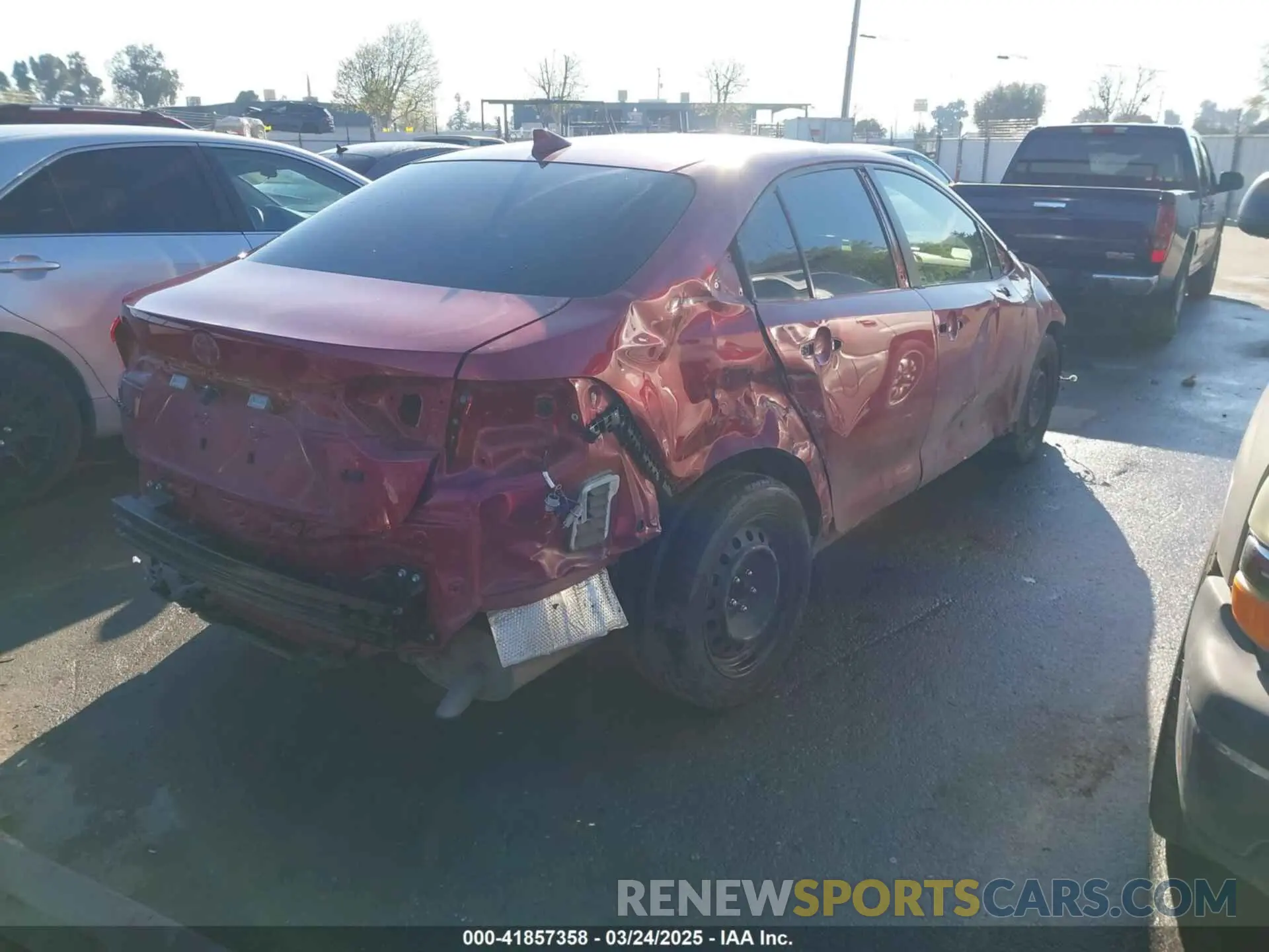 4 Photograph of a damaged car JTDEPMAE4NJ203719 TOYOTA COROLLA 2022