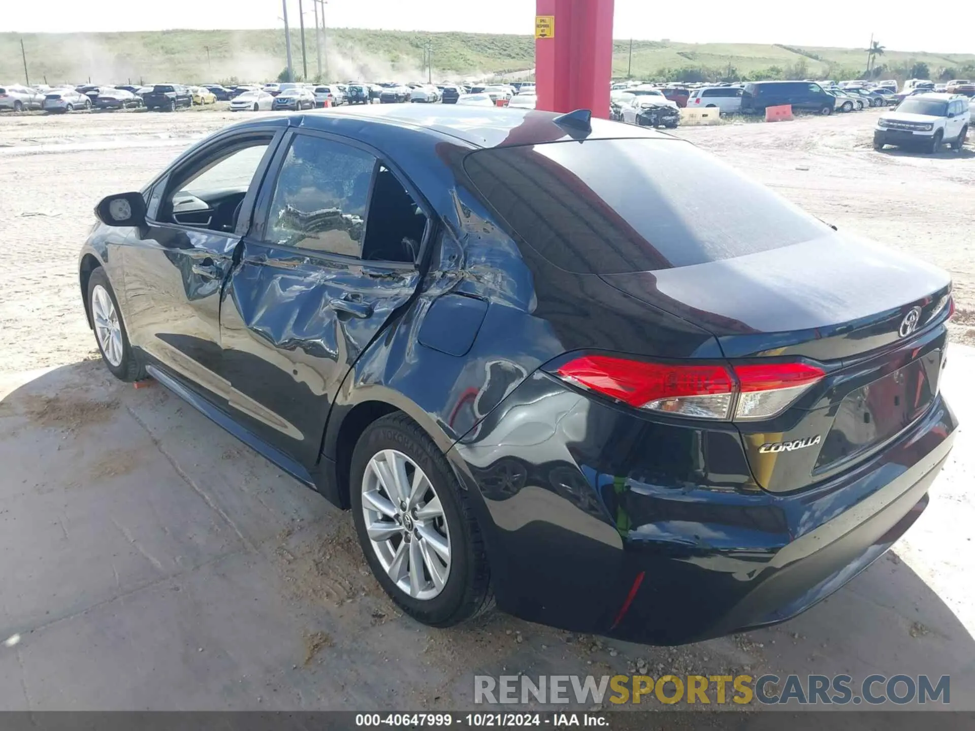 3 Photograph of a damaged car JTDEPMAE4NJ213490 TOYOTA COROLLA 2022