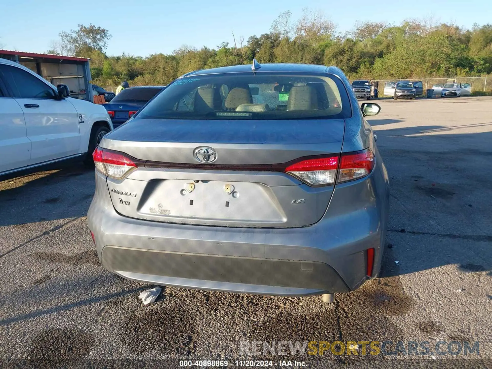 16 Photograph of a damaged car JTDEPMAE4NJ218835 TOYOTA COROLLA 2022