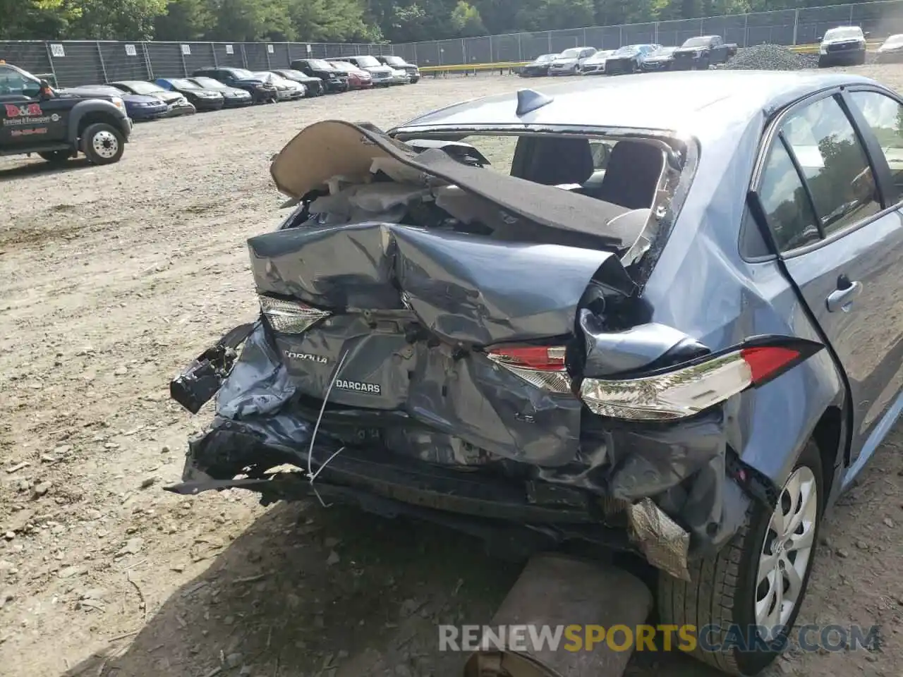 9 Photograph of a damaged car JTDEPMAE5NJ204054 TOYOTA COROLLA 2022