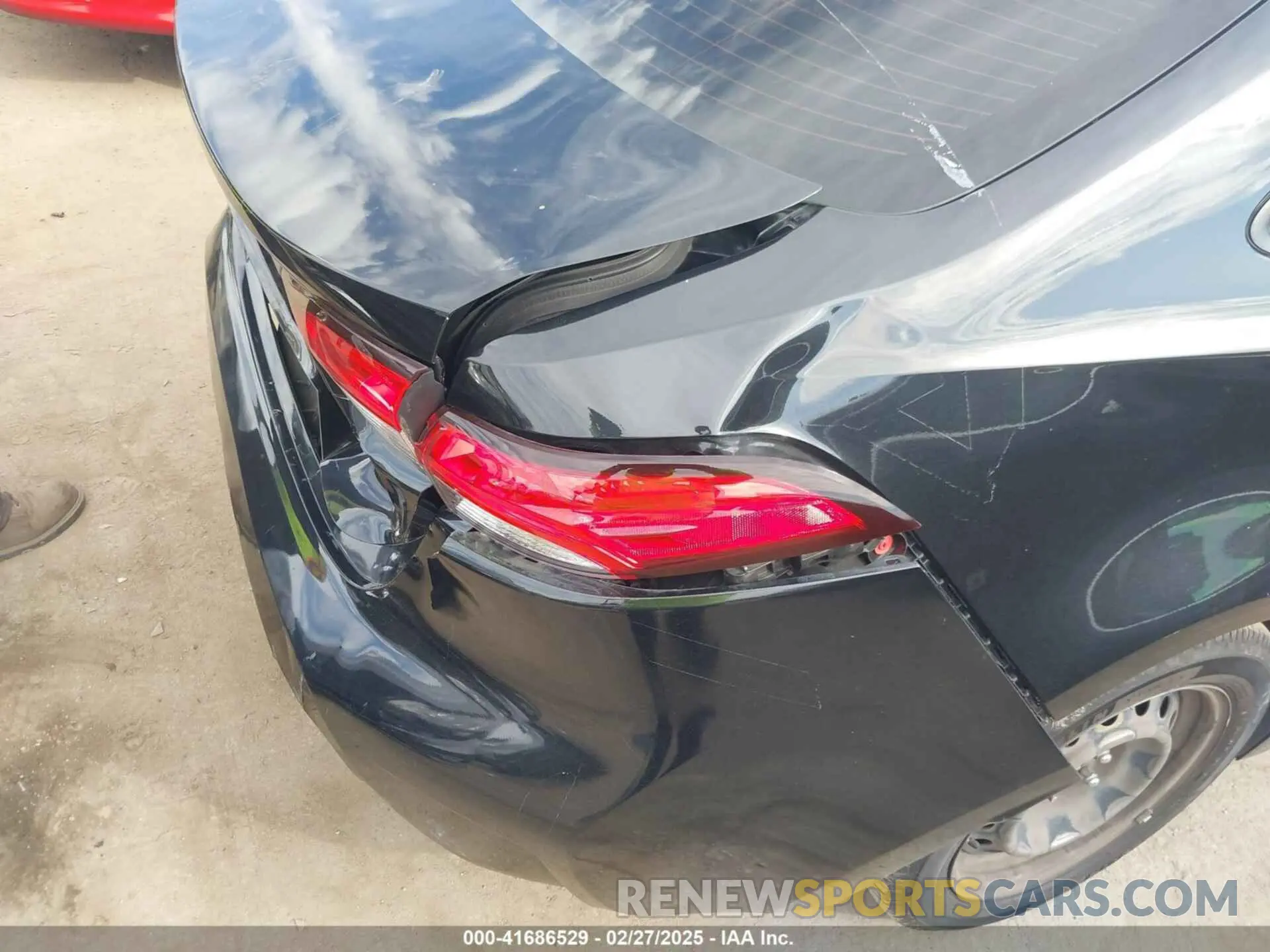 6 Photograph of a damaged car JTDEPMAE5NJ215149 TOYOTA COROLLA 2022