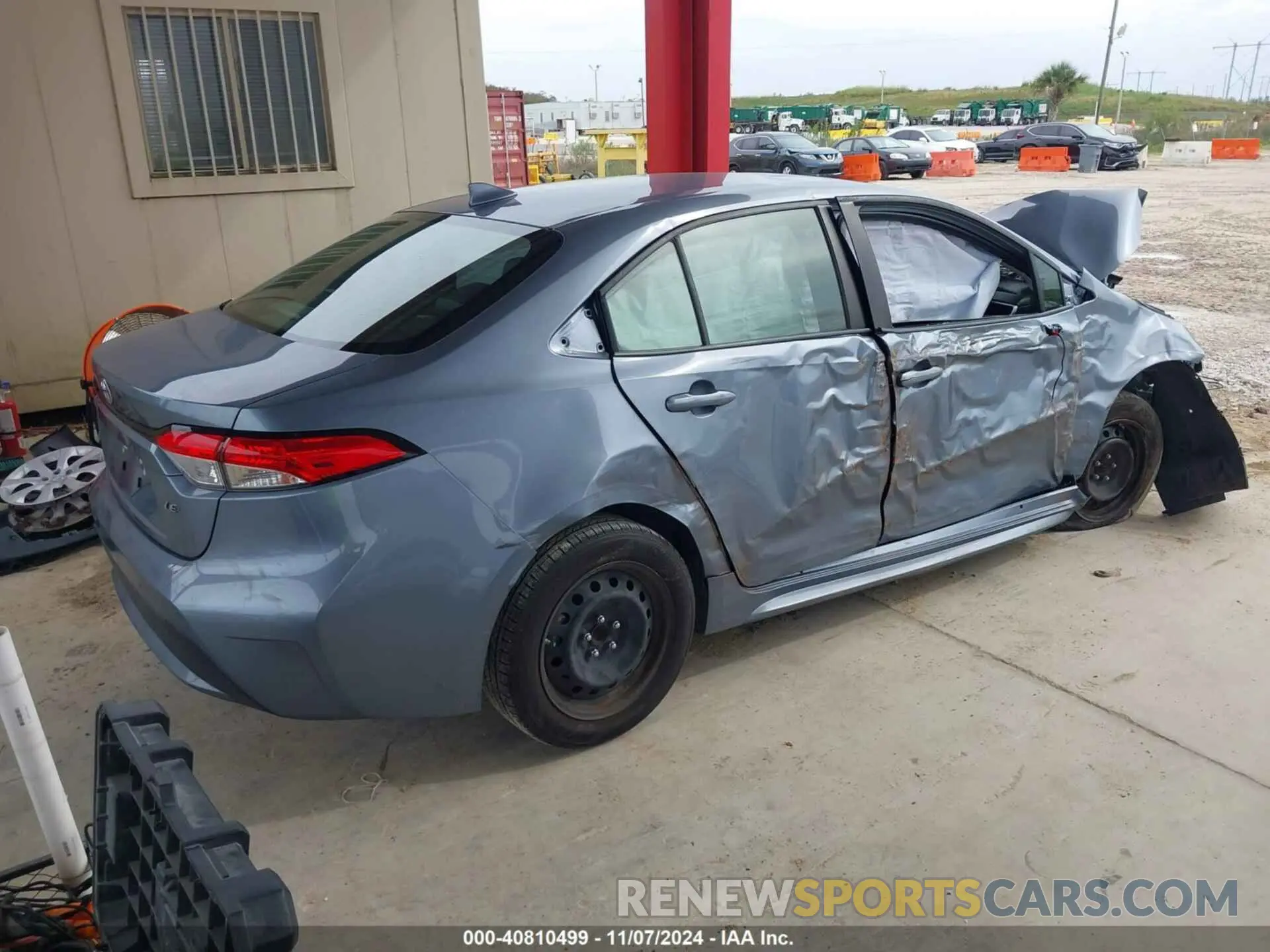 4 Photograph of a damaged car JTDEPMAE5NJ218049 TOYOTA COROLLA 2022