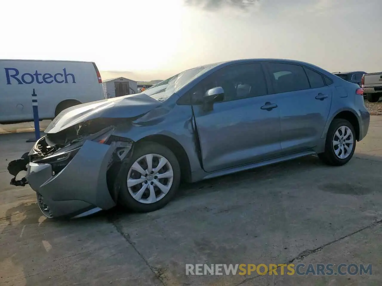 1 Photograph of a damaged car JTDEPMAE5NJ222392 TOYOTA COROLLA 2022