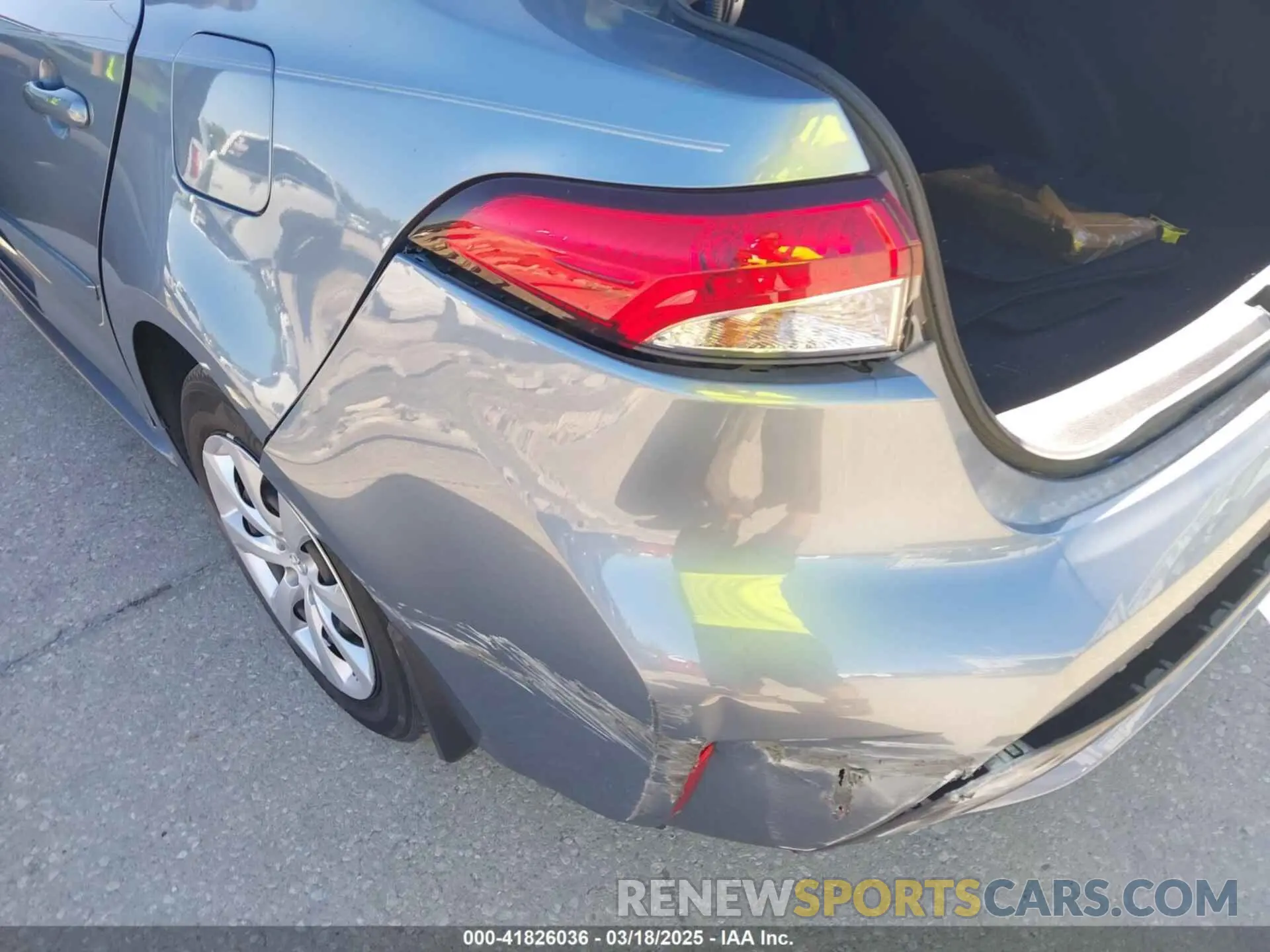 6 Photograph of a damaged car JTDEPMAE5NJ225826 TOYOTA COROLLA 2022