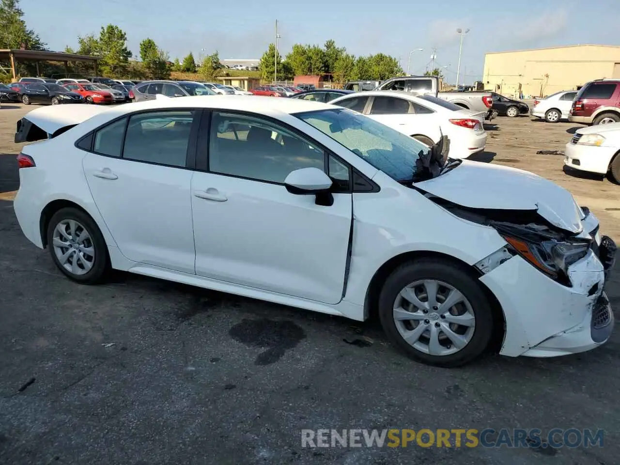 4 Photograph of a damaged car JTDEPMAE6N3006099 TOYOTA COROLLA 2022