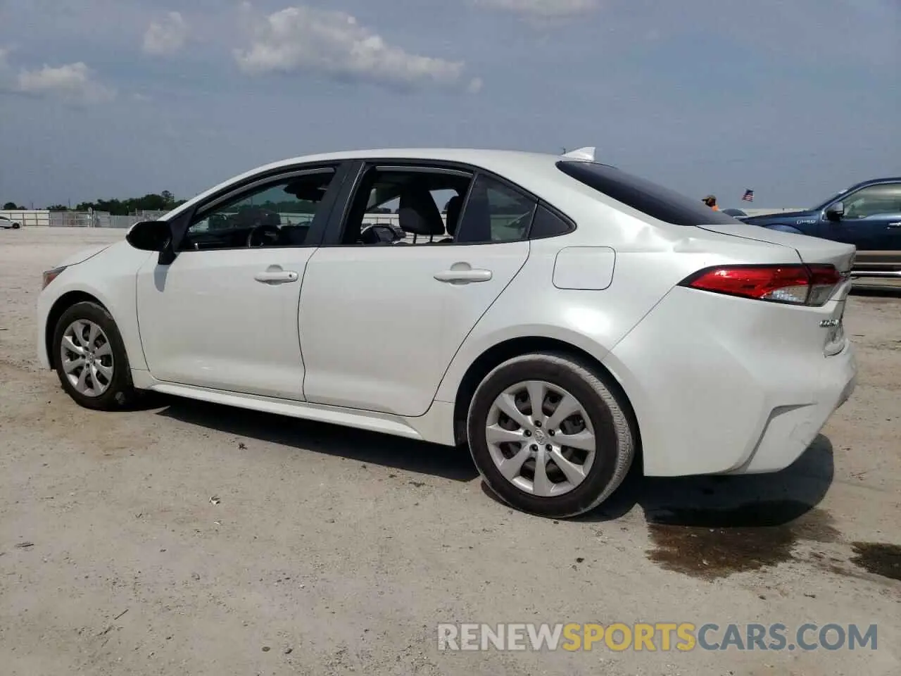 2 Photograph of a damaged car JTDEPMAE6NJ195039 TOYOTA COROLLA 2022