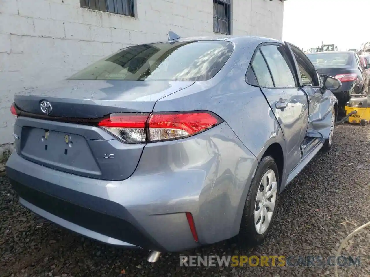 4 Photograph of a damaged car JTDEPMAE6NJ211739 TOYOTA COROLLA 2022