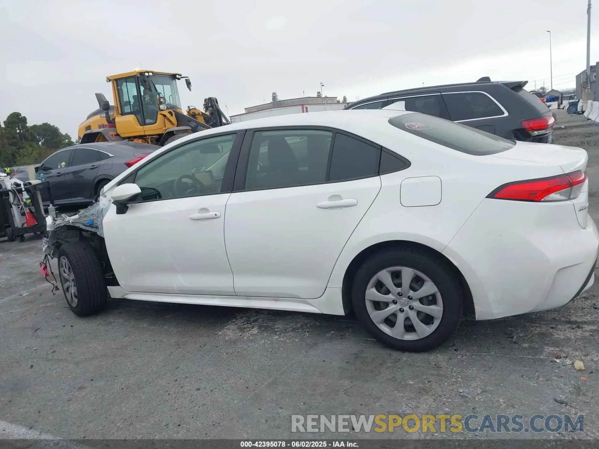 15 Photograph of a damaged car JTDEPMAE7N3020352 TOYOTA COROLLA 2022