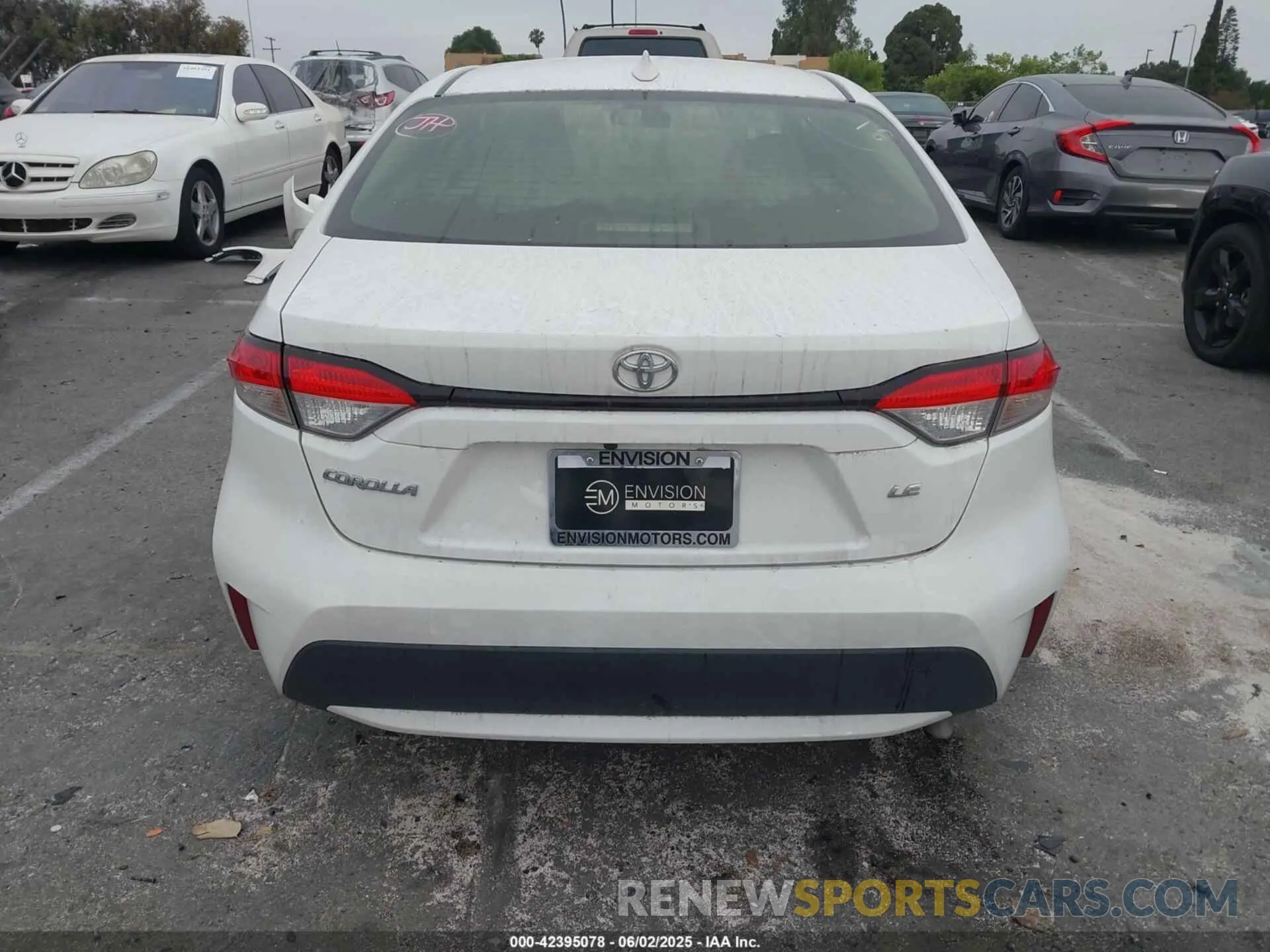 17 Photograph of a damaged car JTDEPMAE7N3020352 TOYOTA COROLLA 2022