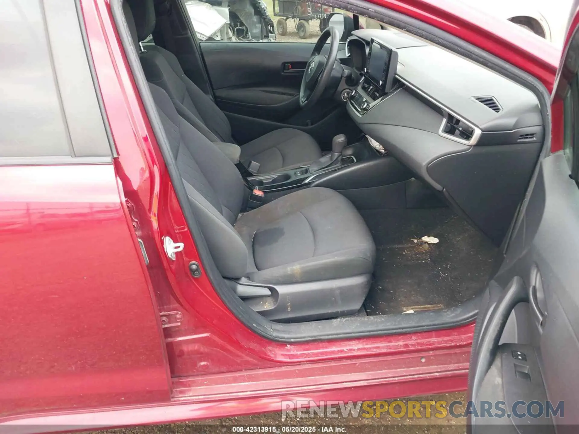 5 Photograph of a damaged car JTDEPMAE7NJ202564 TOYOTA COROLLA 2022