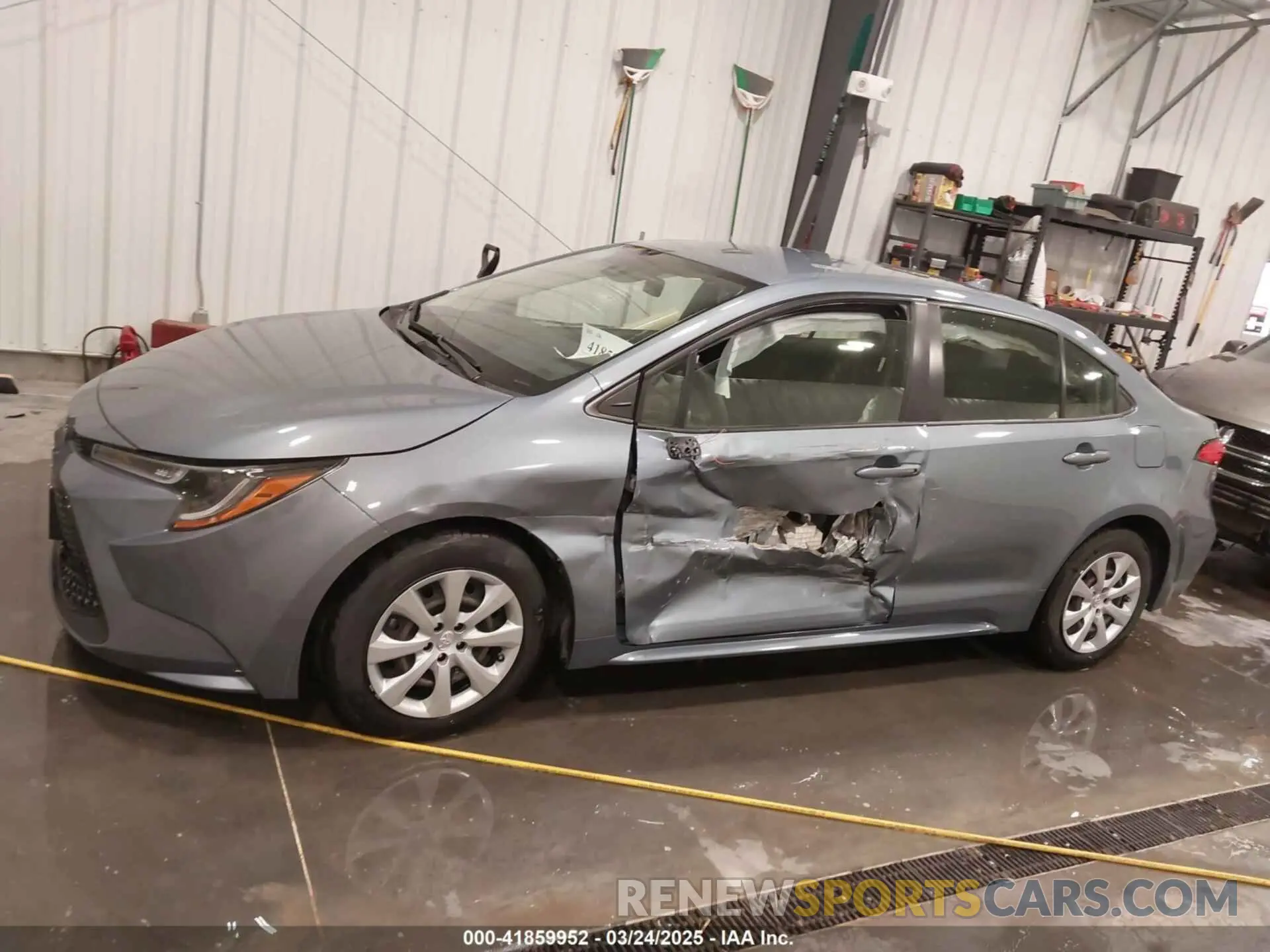 14 Photograph of a damaged car JTDEPMAE7NJ205285 TOYOTA COROLLA 2022