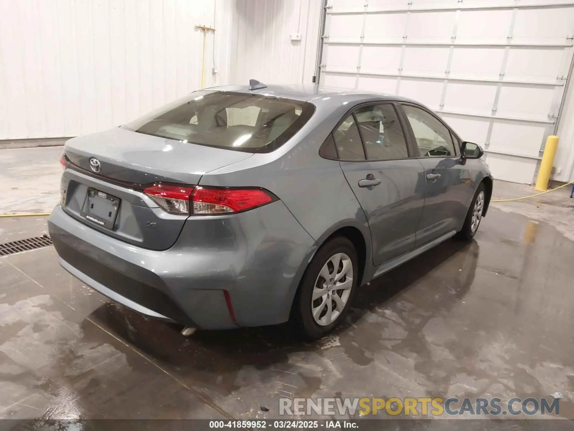 4 Photograph of a damaged car JTDEPMAE7NJ205285 TOYOTA COROLLA 2022