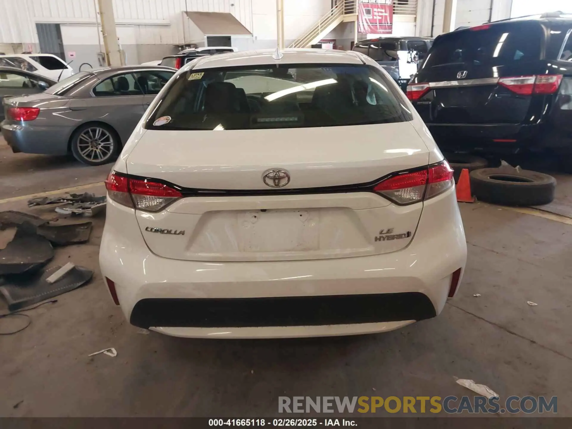17 Photograph of a damaged car JTDEPMAE8N3007433 TOYOTA COROLLA 2022