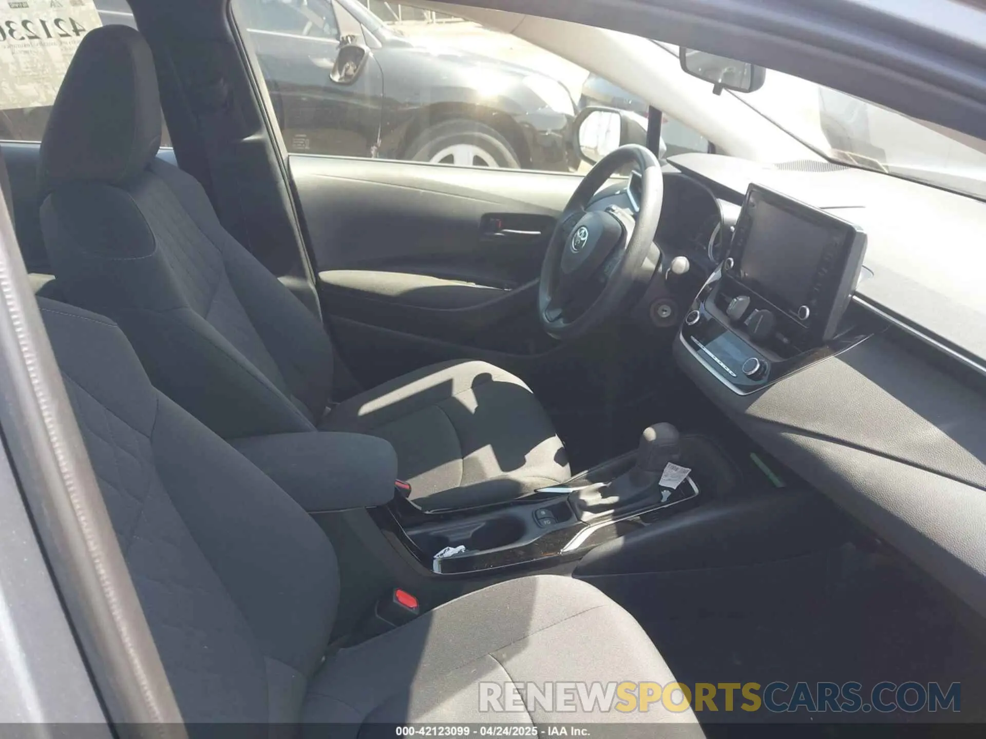 5 Photograph of a damaged car JTDEPMAE8N3014799 TOYOTA COROLLA 2022