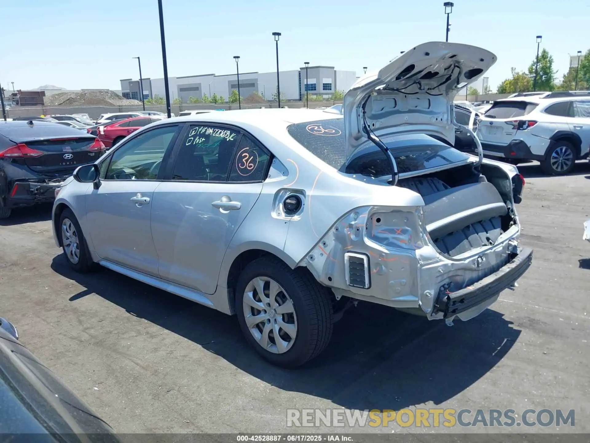 15 Photograph of a damaged car JTDEPMAE8NJ220653 TOYOTA COROLLA 2022