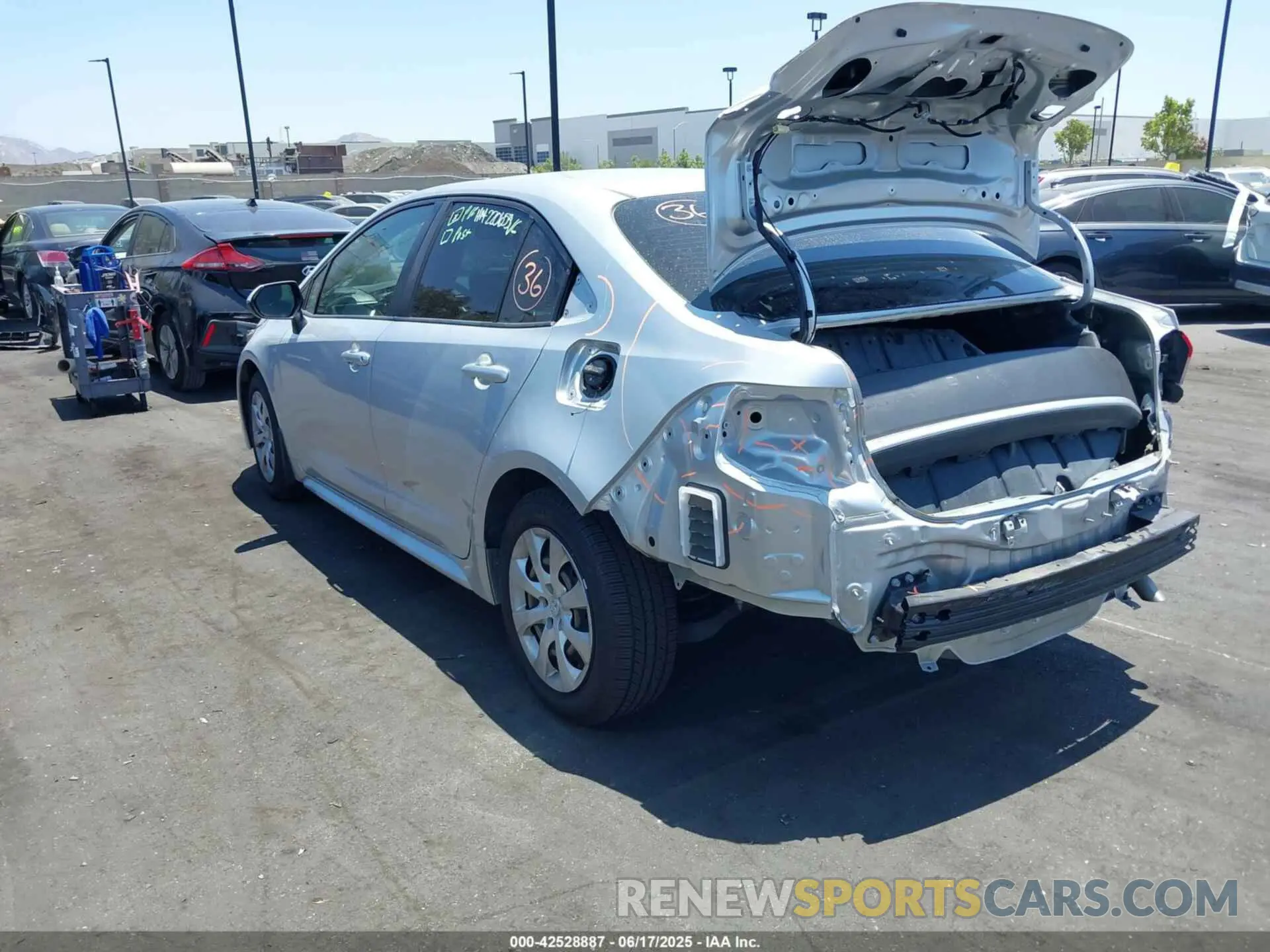 3 Photograph of a damaged car JTDEPMAE8NJ220653 TOYOTA COROLLA 2022